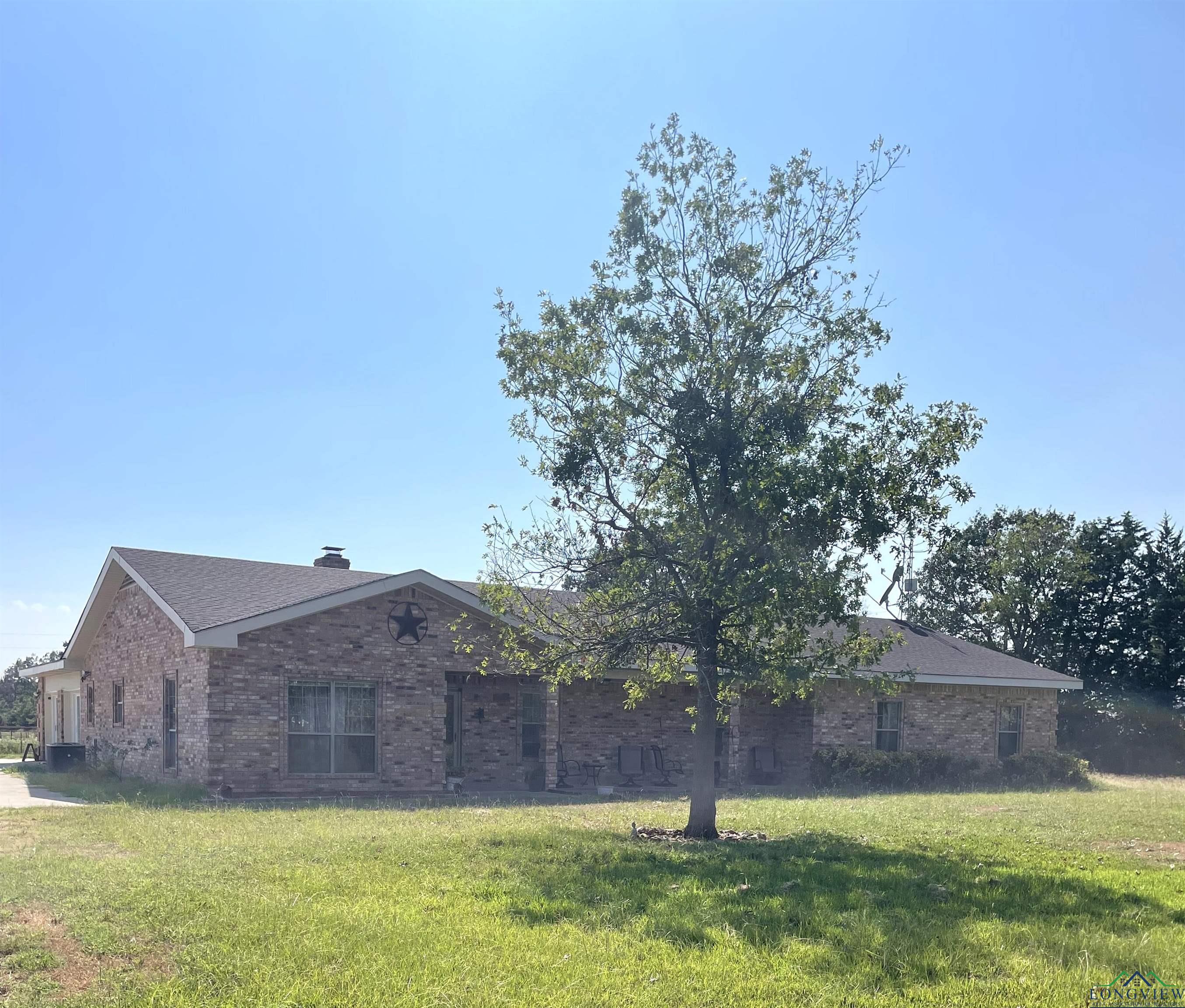 1370 E Fm 852, Winnsboro, Texas image 1