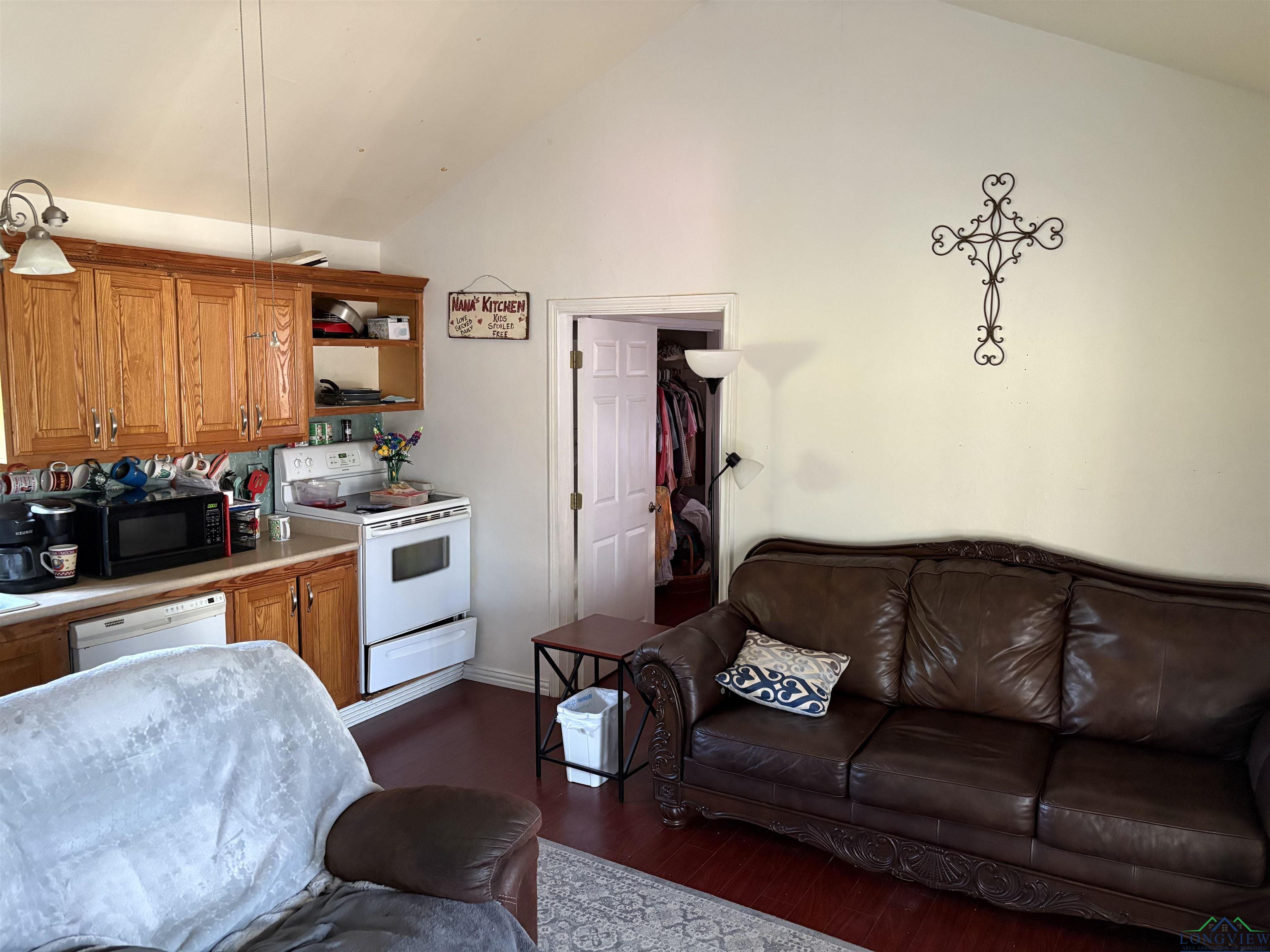 7869 Arrowwood Road, Gilmer, Texas image 18