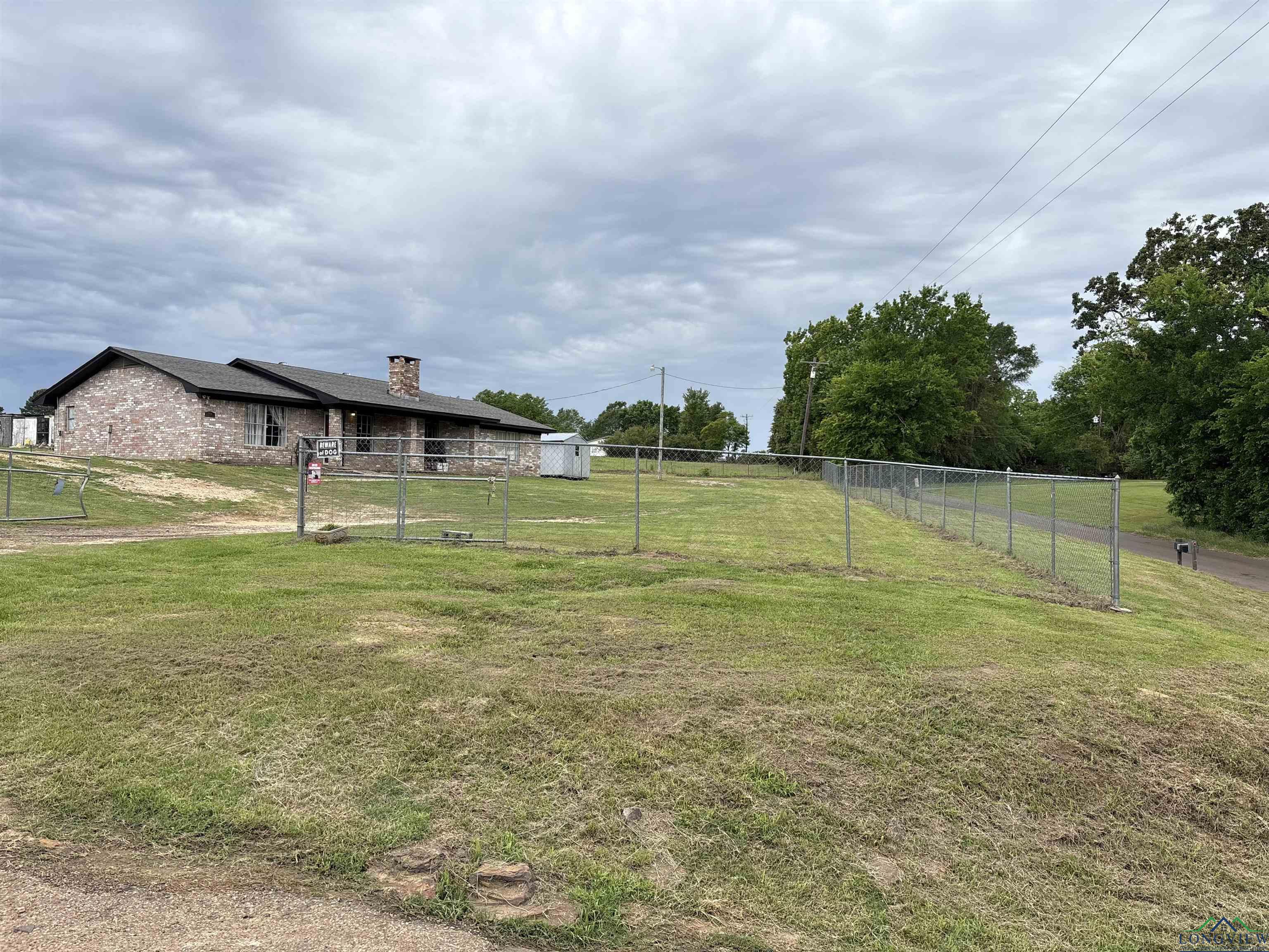 7869 Arrowwood Road, Gilmer, Texas image 3