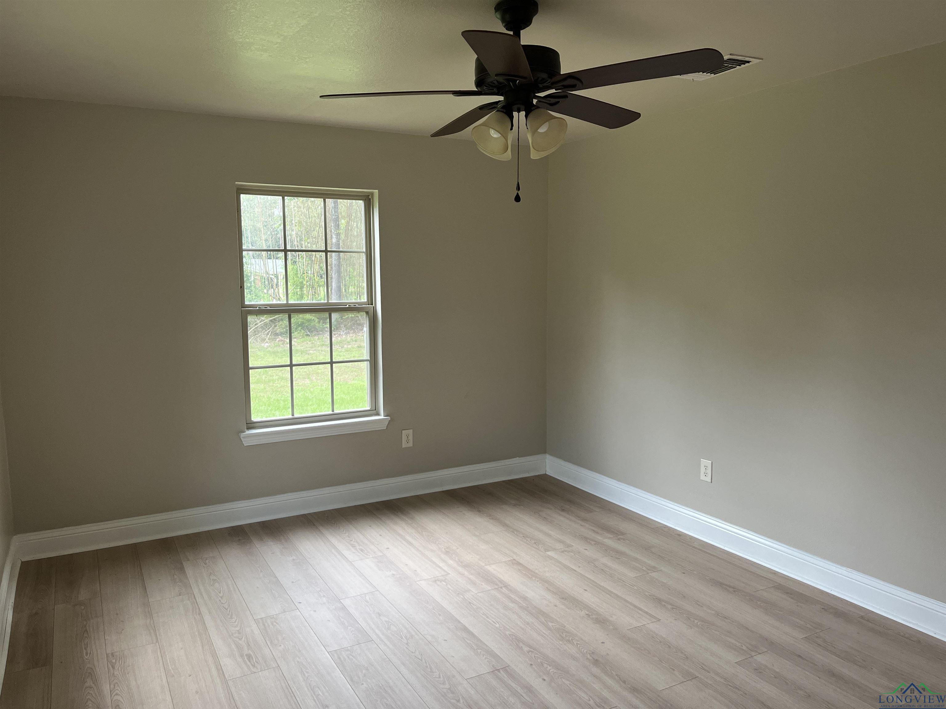 5832 Cooks Rd, Marshall, Texas image 6