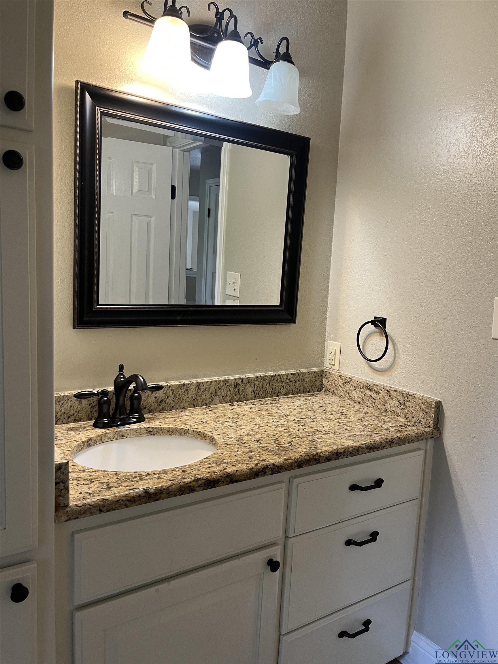 5832 Cooks Rd, Marshall, Texas image 13
