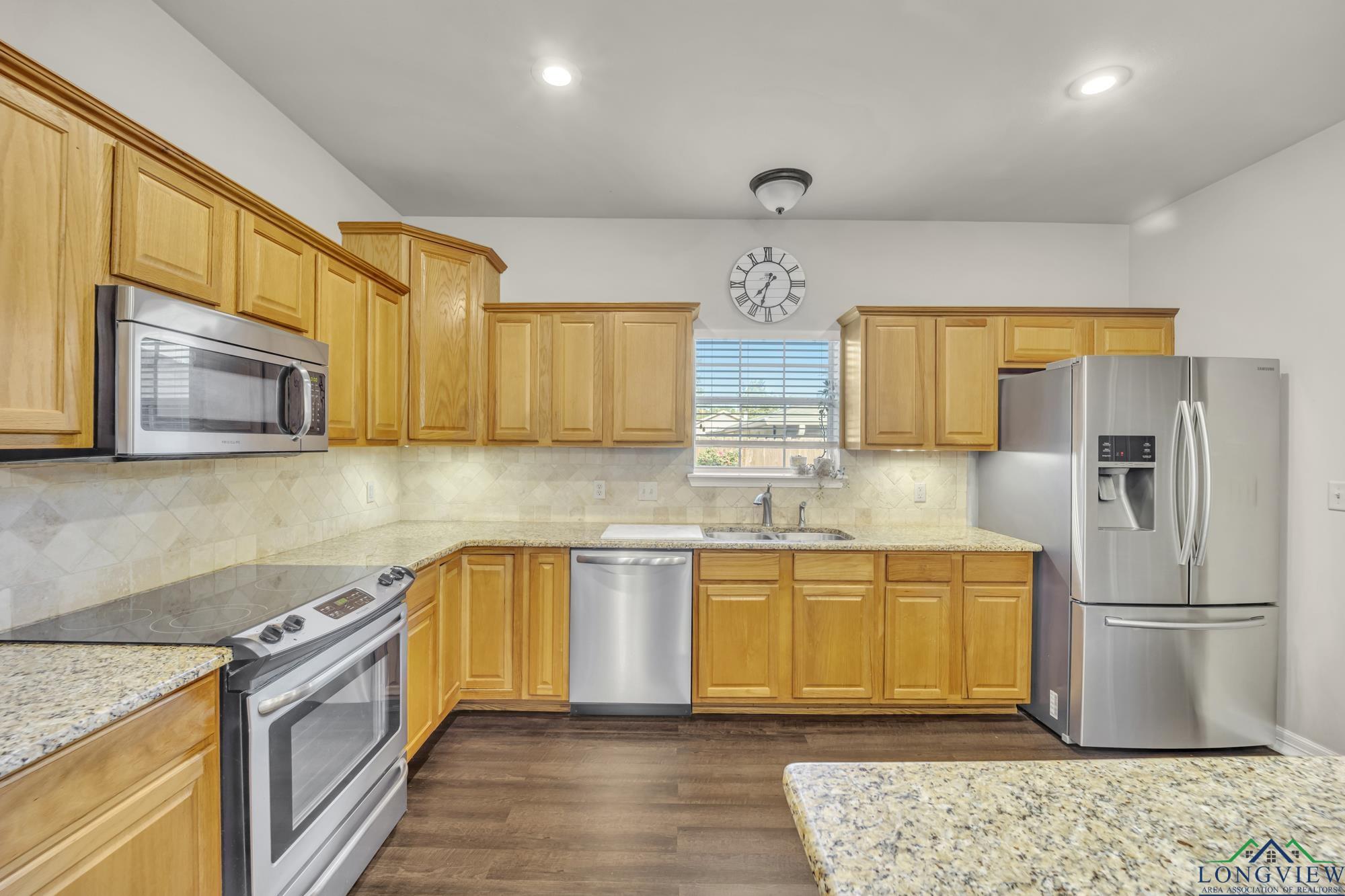 1708 Loring Ln, Longview, Texas image 10