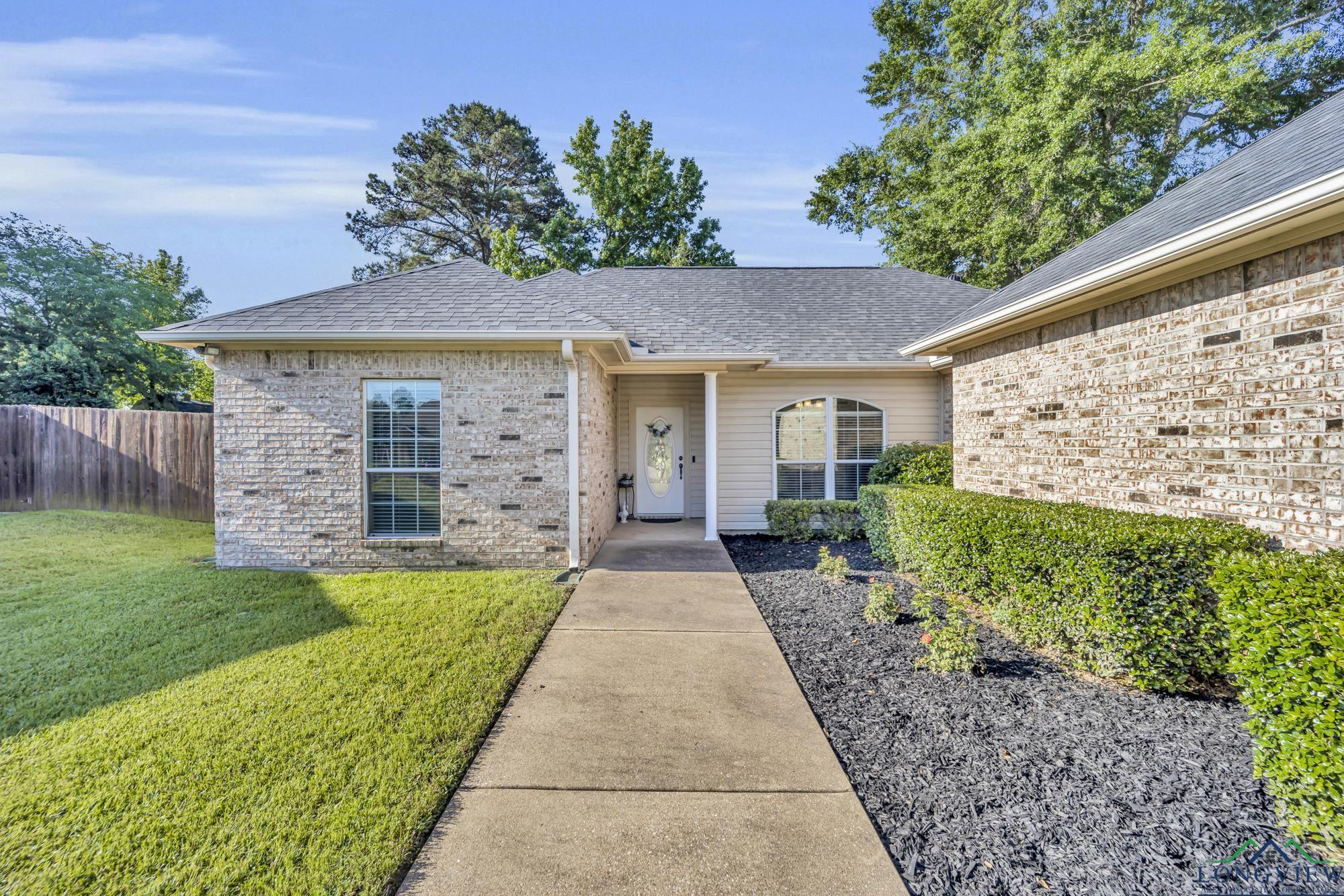 1708 Loring Ln, Longview, Texas image 1