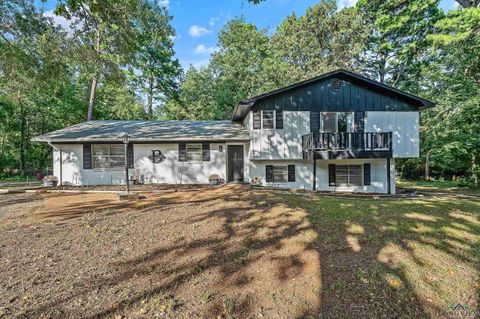 A home in Gladewater