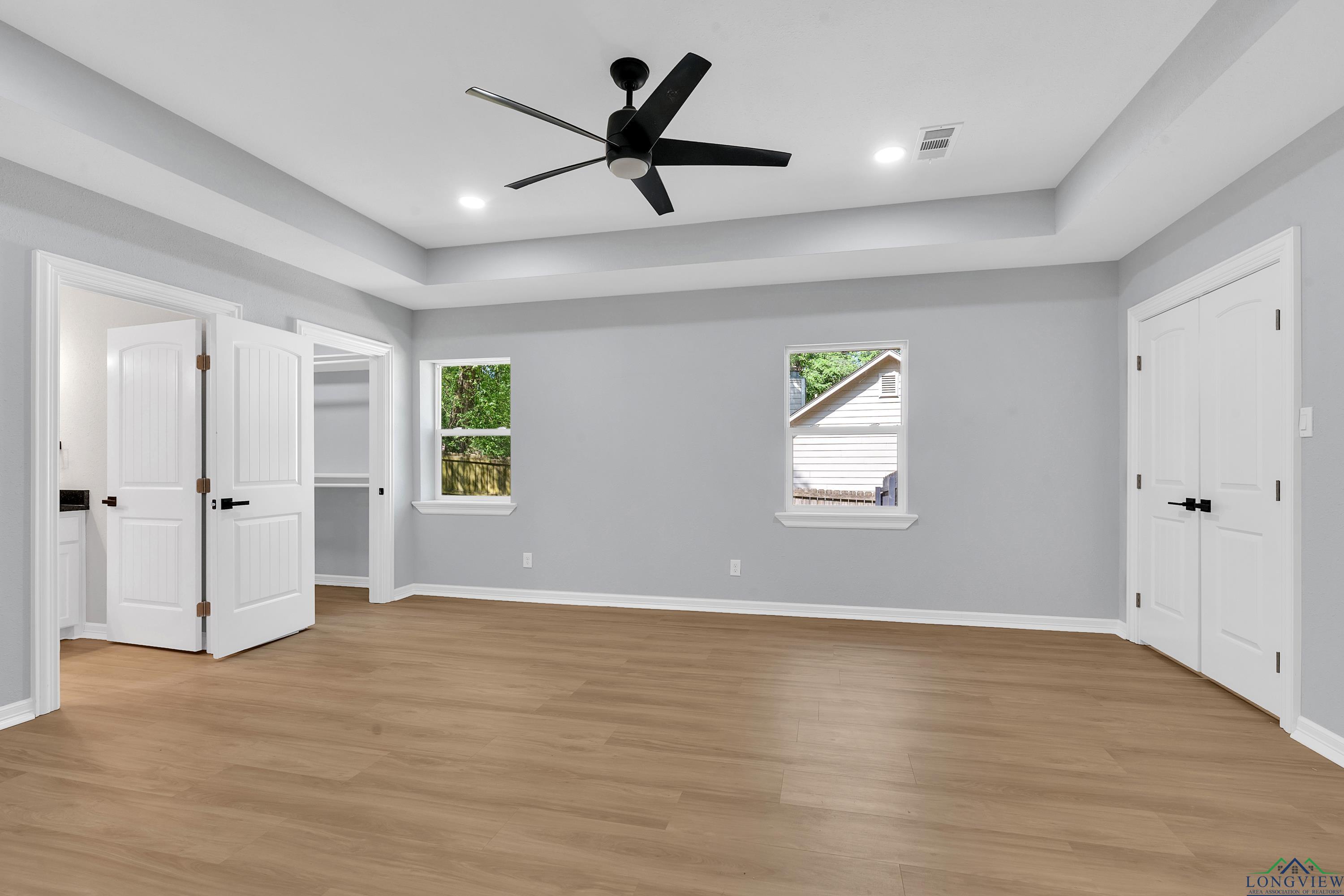 310 E Donna St, White Oak, Texas image 15