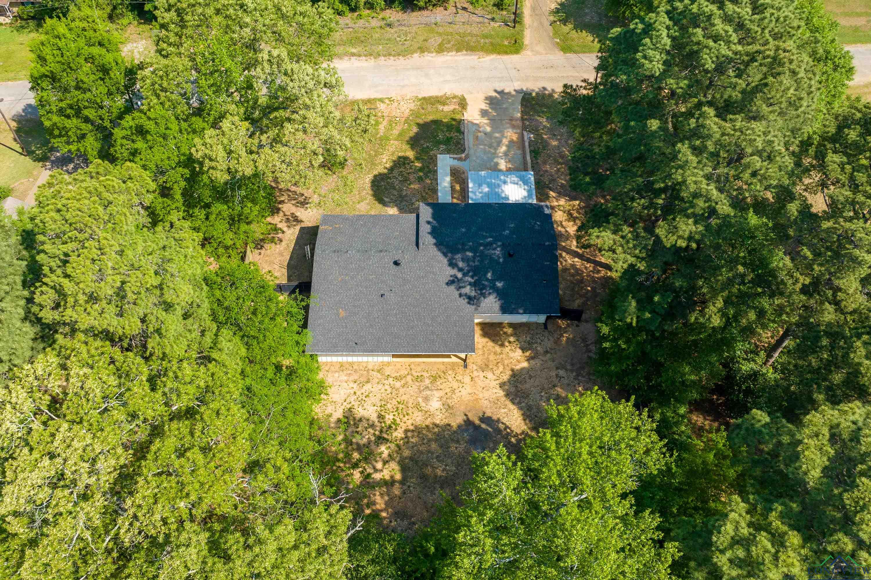 310 E Donna St, White Oak, Texas image 27