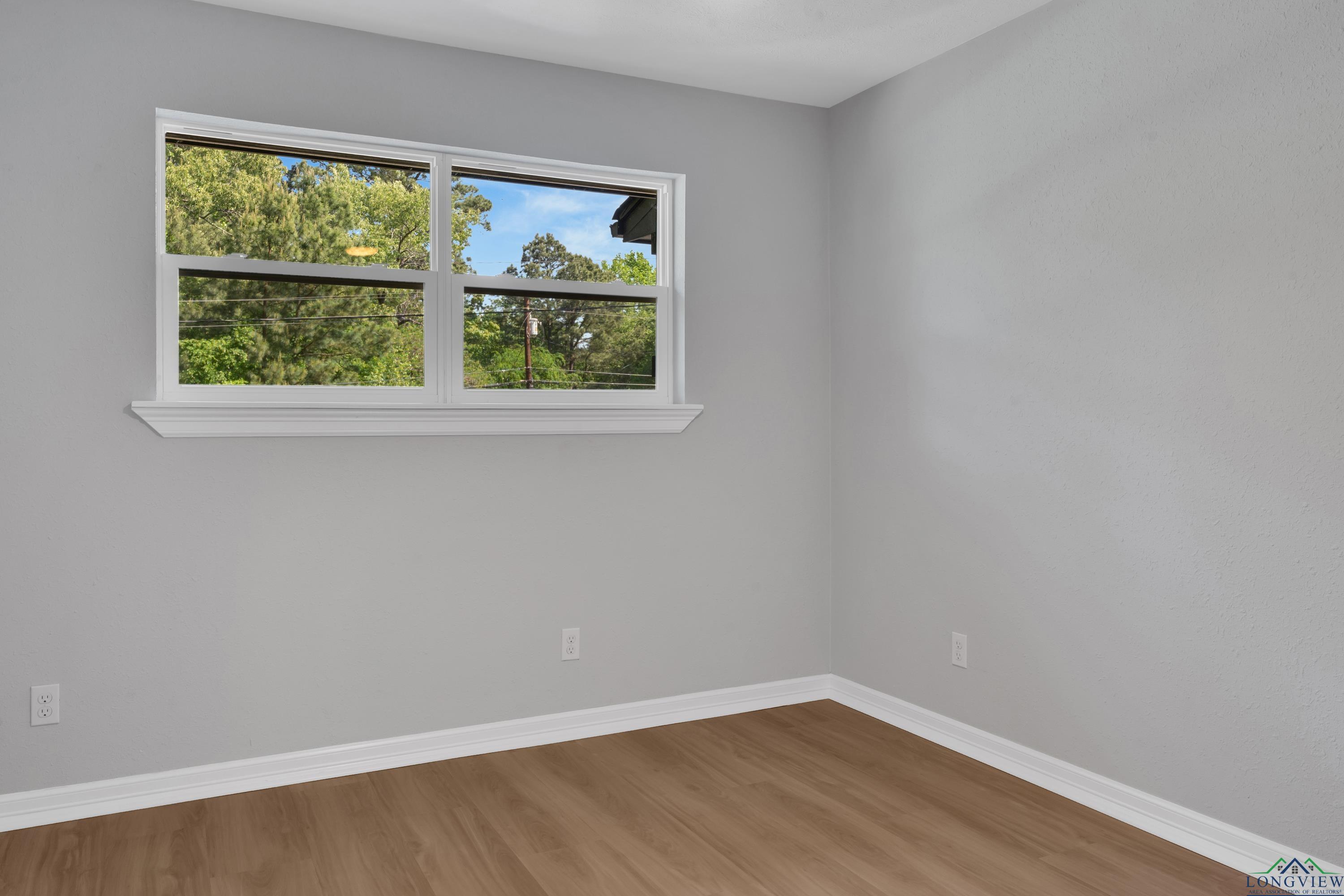 310 E Donna St, White Oak, Texas image 19