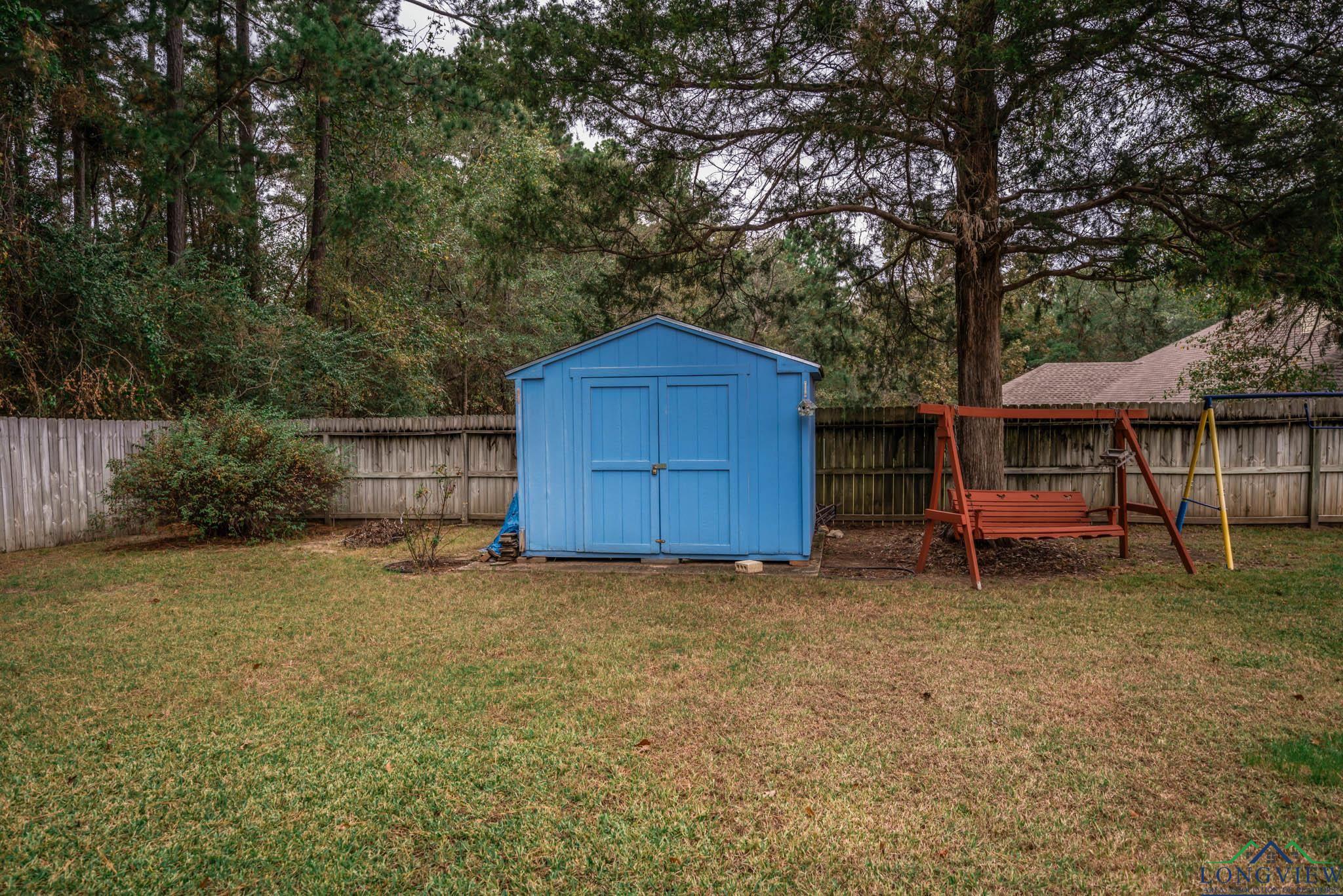16877 Eagle Dr, Gladewater, Texas image 11