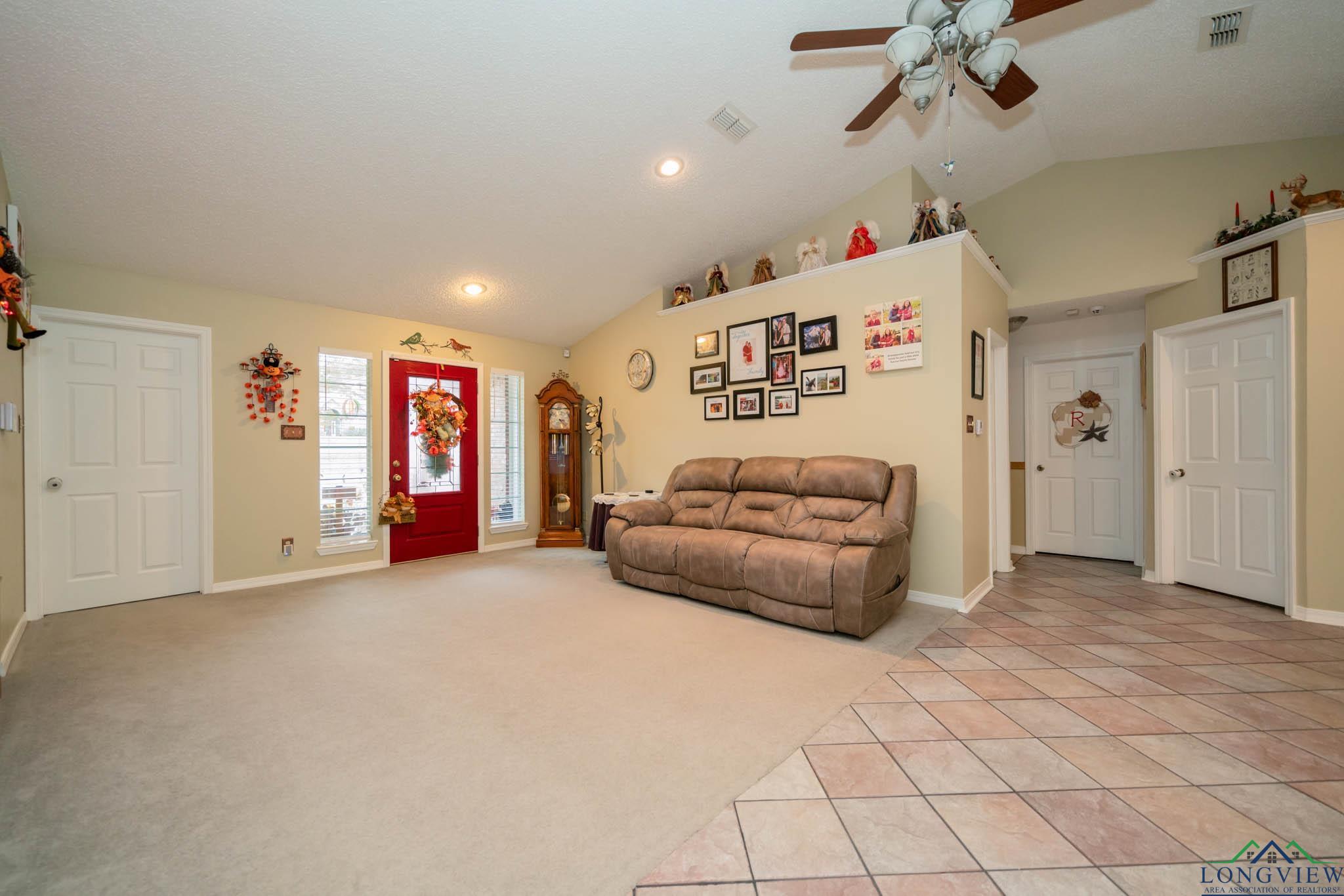 16877 Eagle Dr, Gladewater, Texas image 16