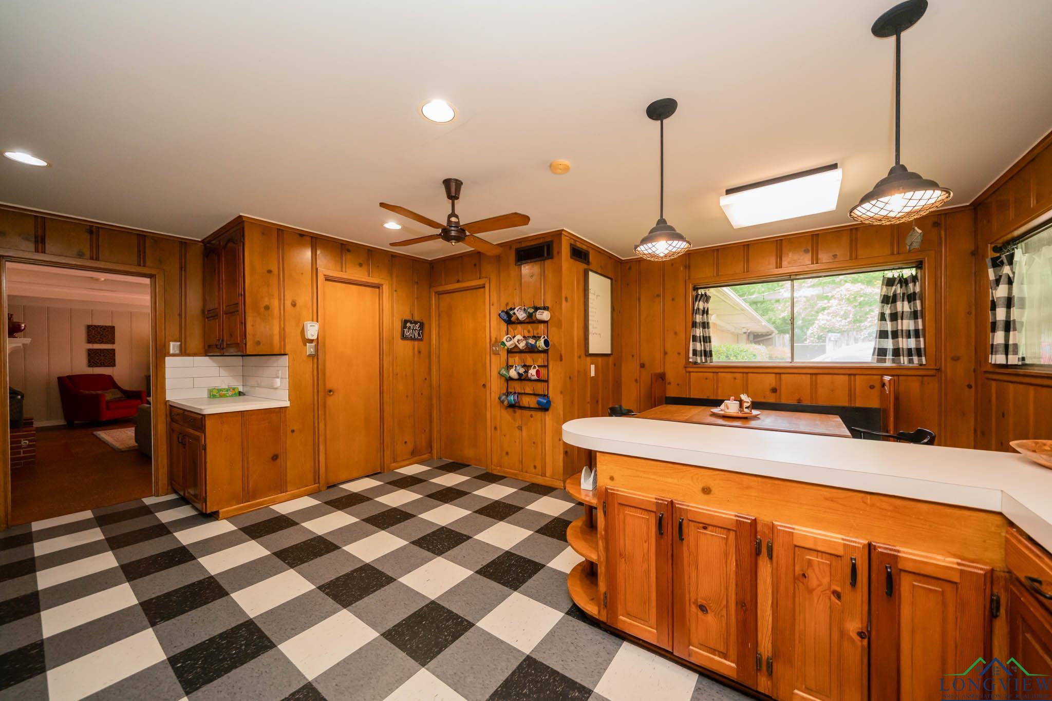 604 Woodcrest Ln, Longview, Texas image 11