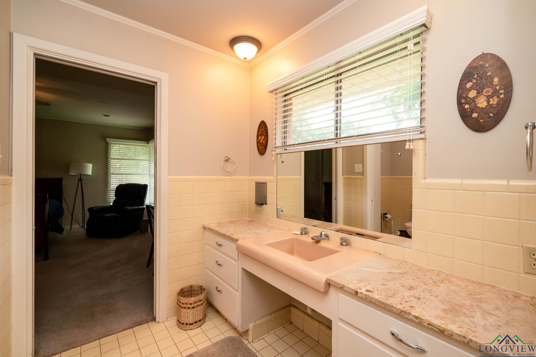 604 Woodcrest Ln, Longview, Texas image 32