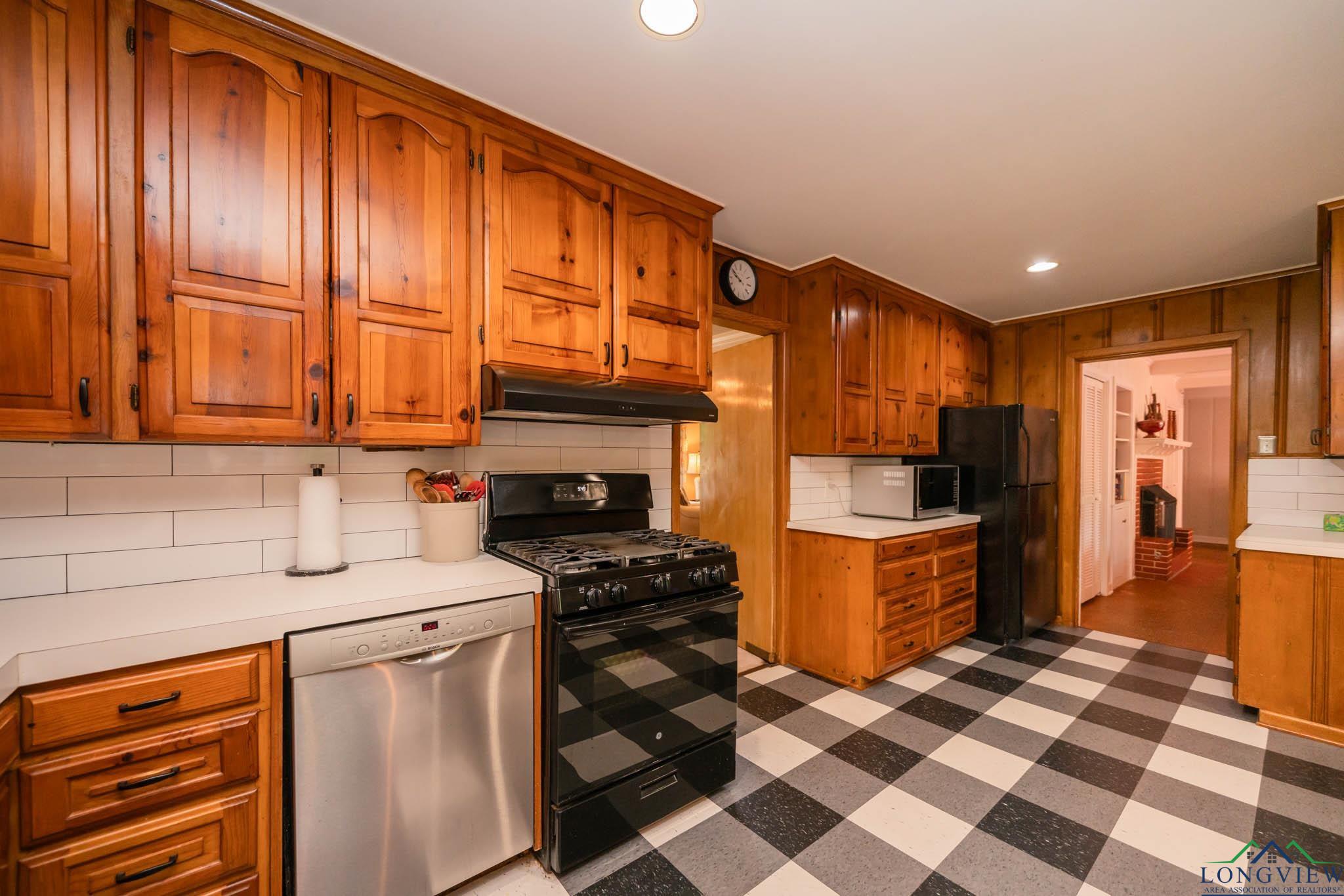 604 Woodcrest Ln, Longview, Texas image 10