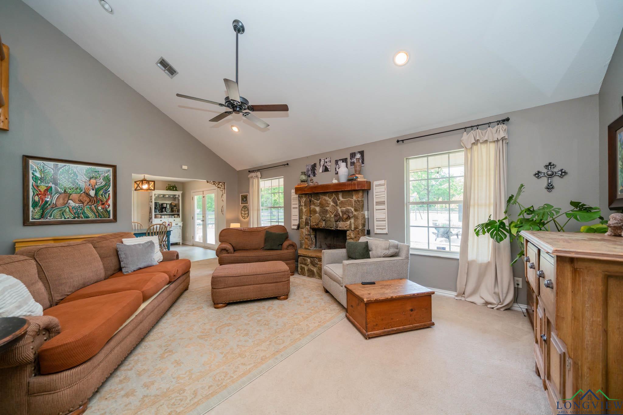 14250 S Timberidge Lane, Winona, Texas image 34