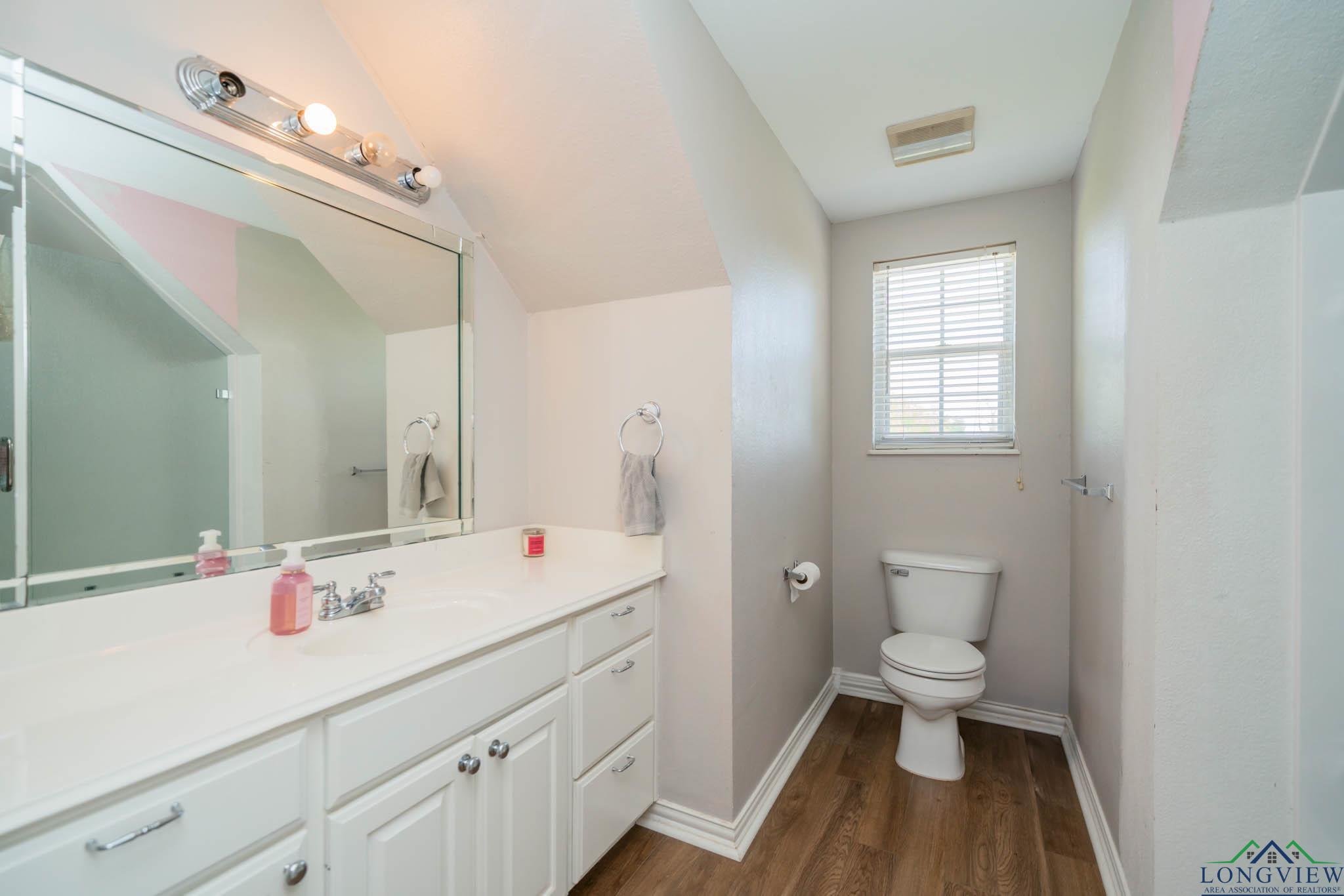 14250 S Timberidge Lane, Winona, Texas image 3