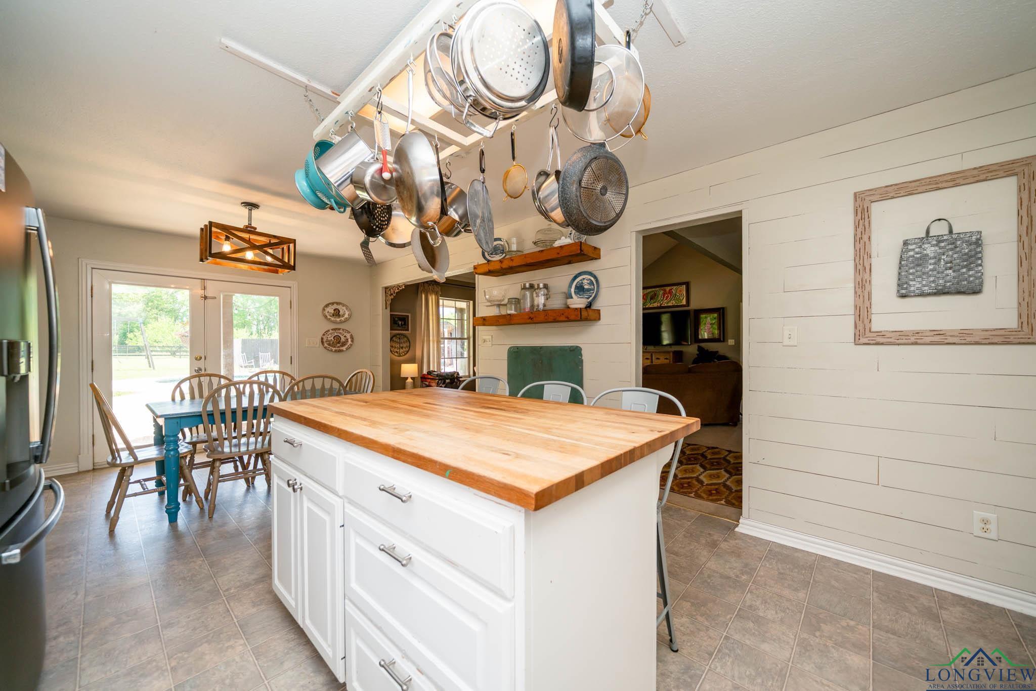 14250 S Timberidge Lane, Winona, Texas image 22