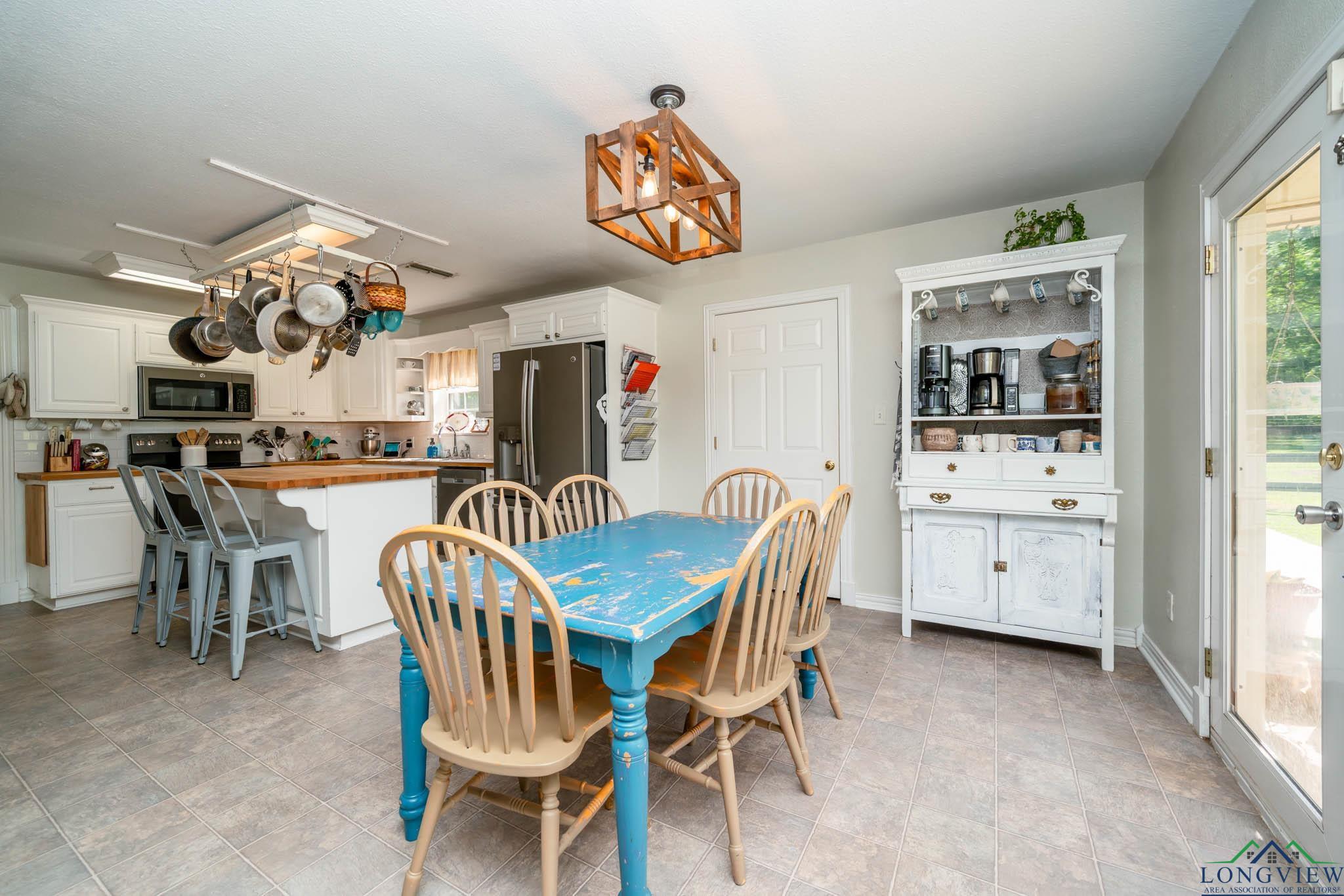 14250 S Timberidge Lane, Winona, Texas image 18