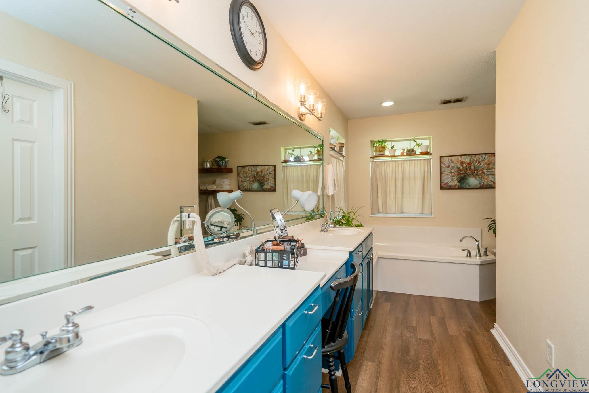 14250 S Timberidge Lane, Winona, Texas image 25