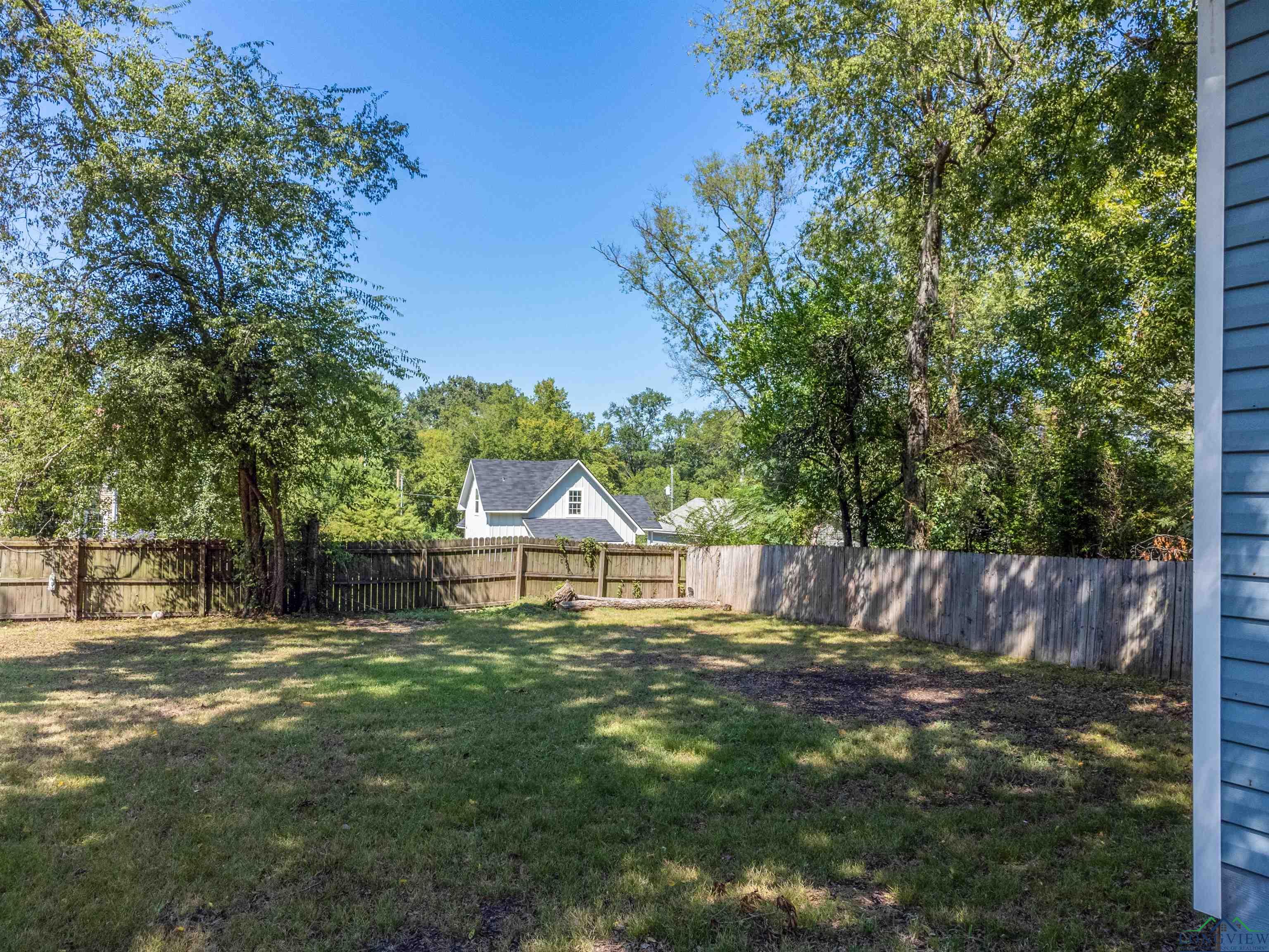 215 Gates St, Longview, Texas image 15