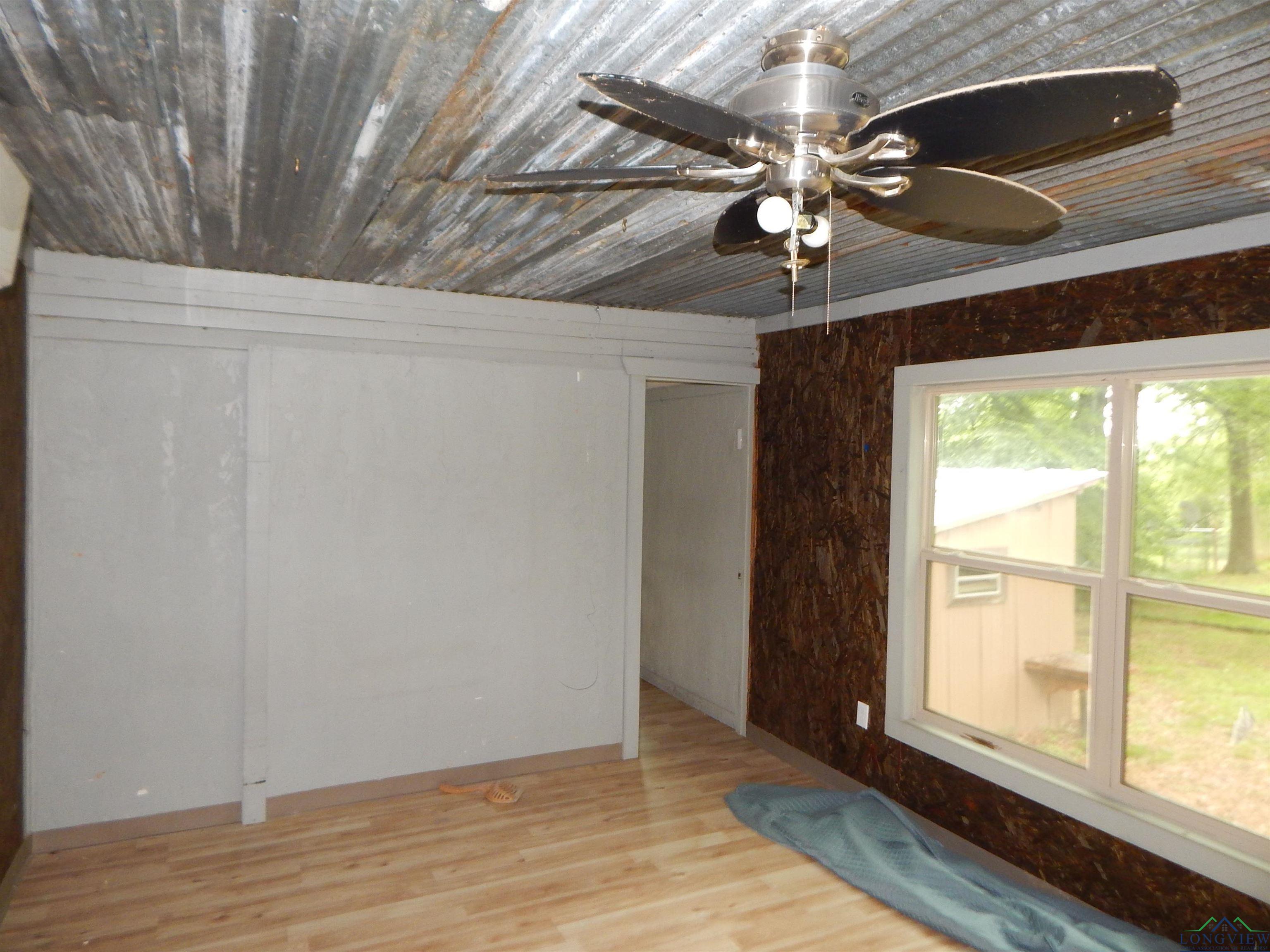 214 Lawrence St, Gilmer, Texas image 7