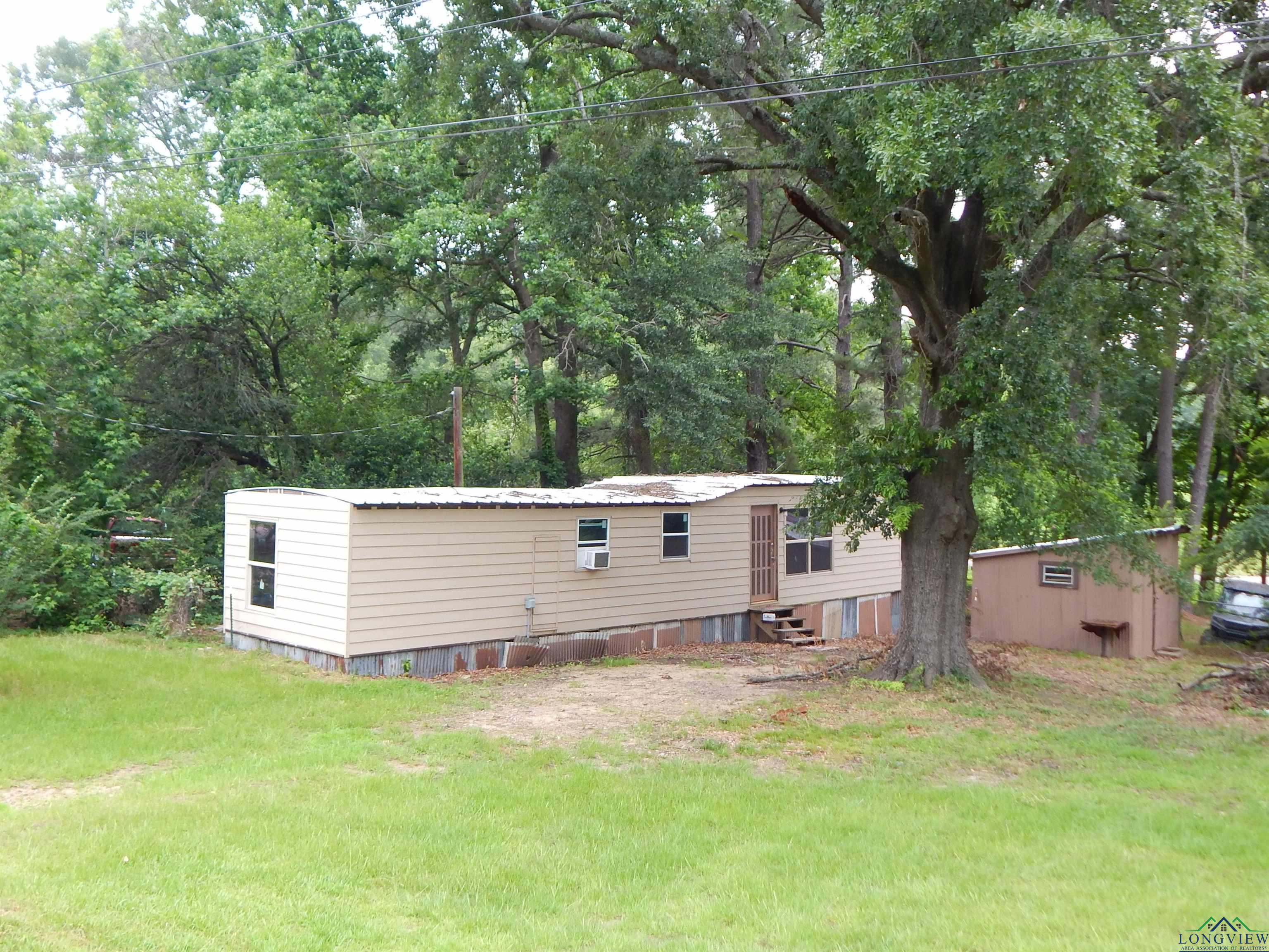 214 Lawrence St, Gilmer, Texas image 1