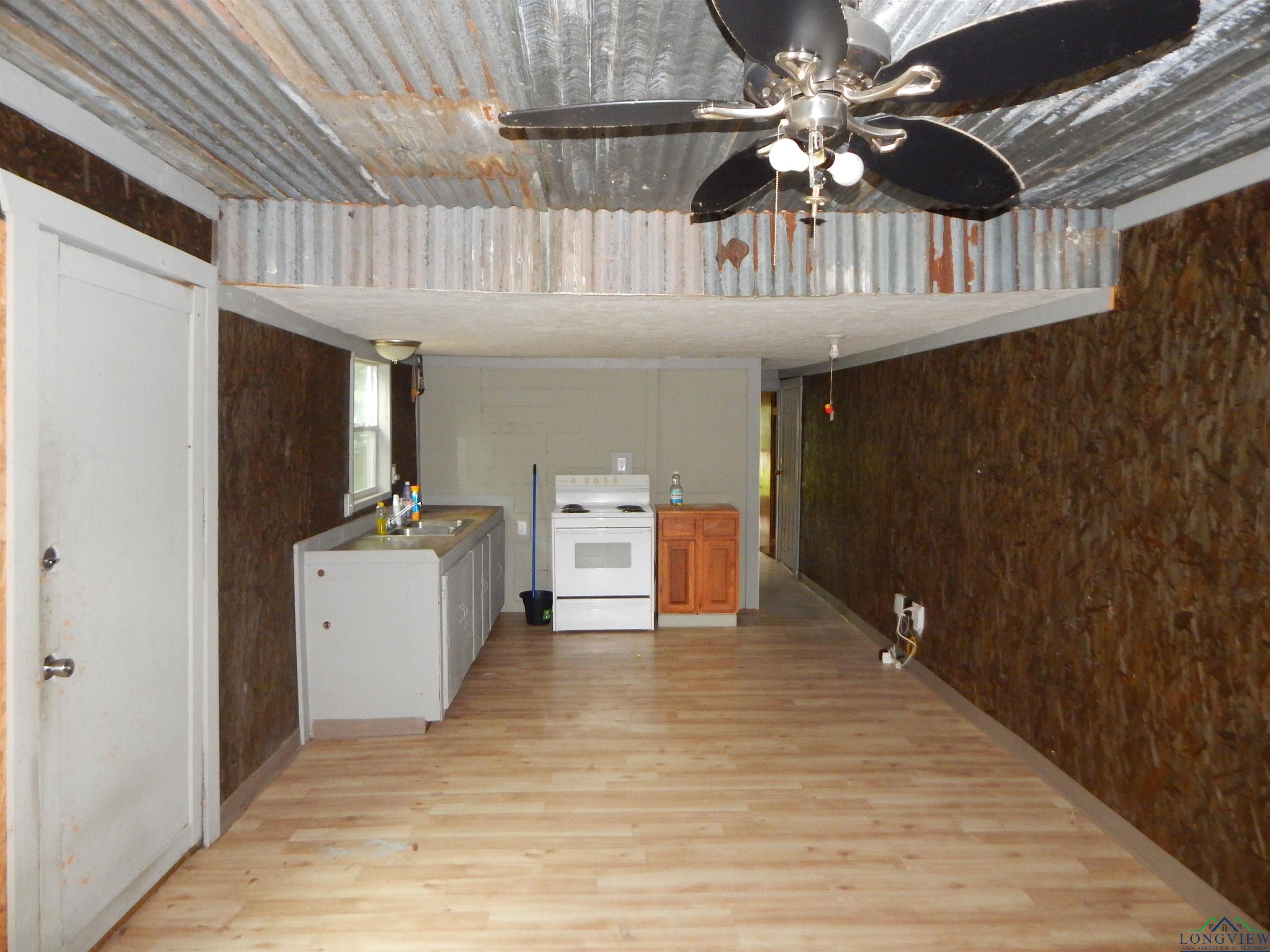 214 Lawrence St, Gilmer, Texas image 8