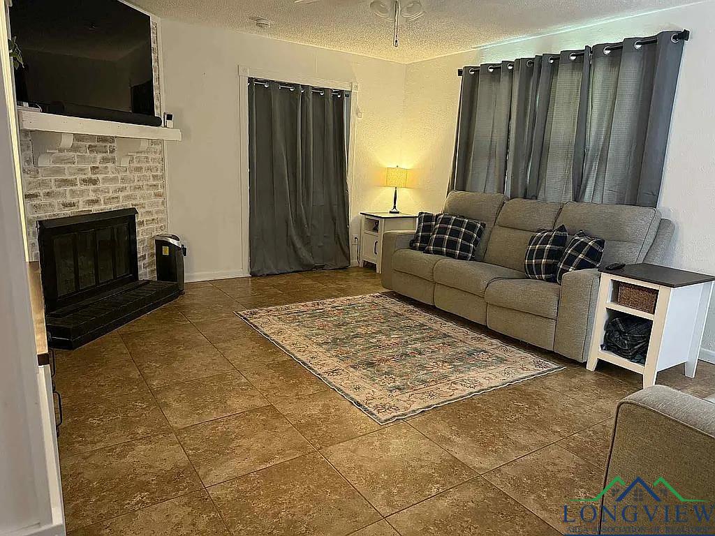 1101 Rolling Hills, Longview, Texas image 3