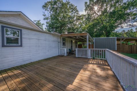 A home in Gilmer