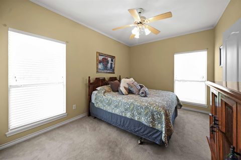 A home in Lindale