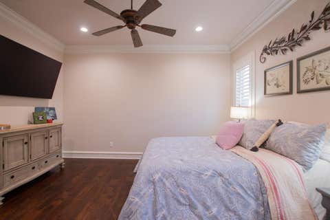Homes For Sale - 7130 Holly Square Ct<br/> Tyler, TX 75703