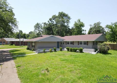 A home in Hughes Springs