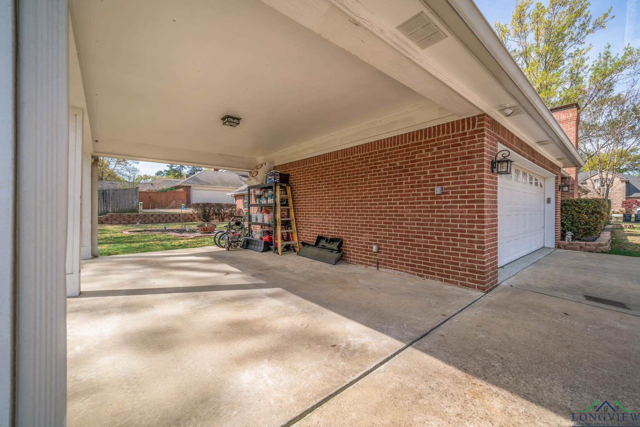 3812 Holly Ridge Dr, Longview, Texas image 33