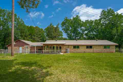 Homes For Sale - 1318 Lansing Lane<br/> Harrison County, Longview, TX 75605