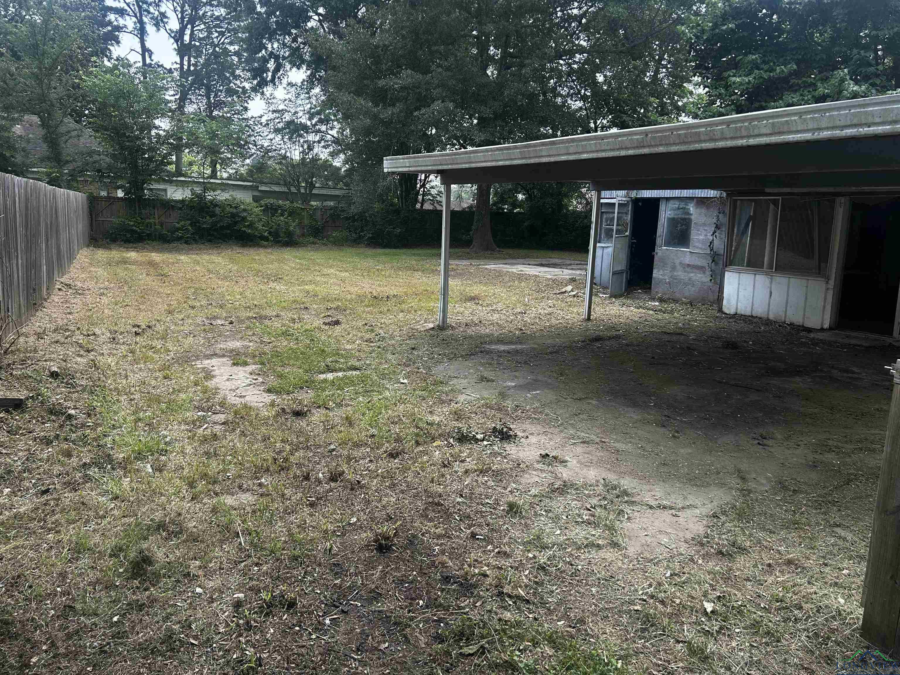405 W College St, Carthage, Texas image 7