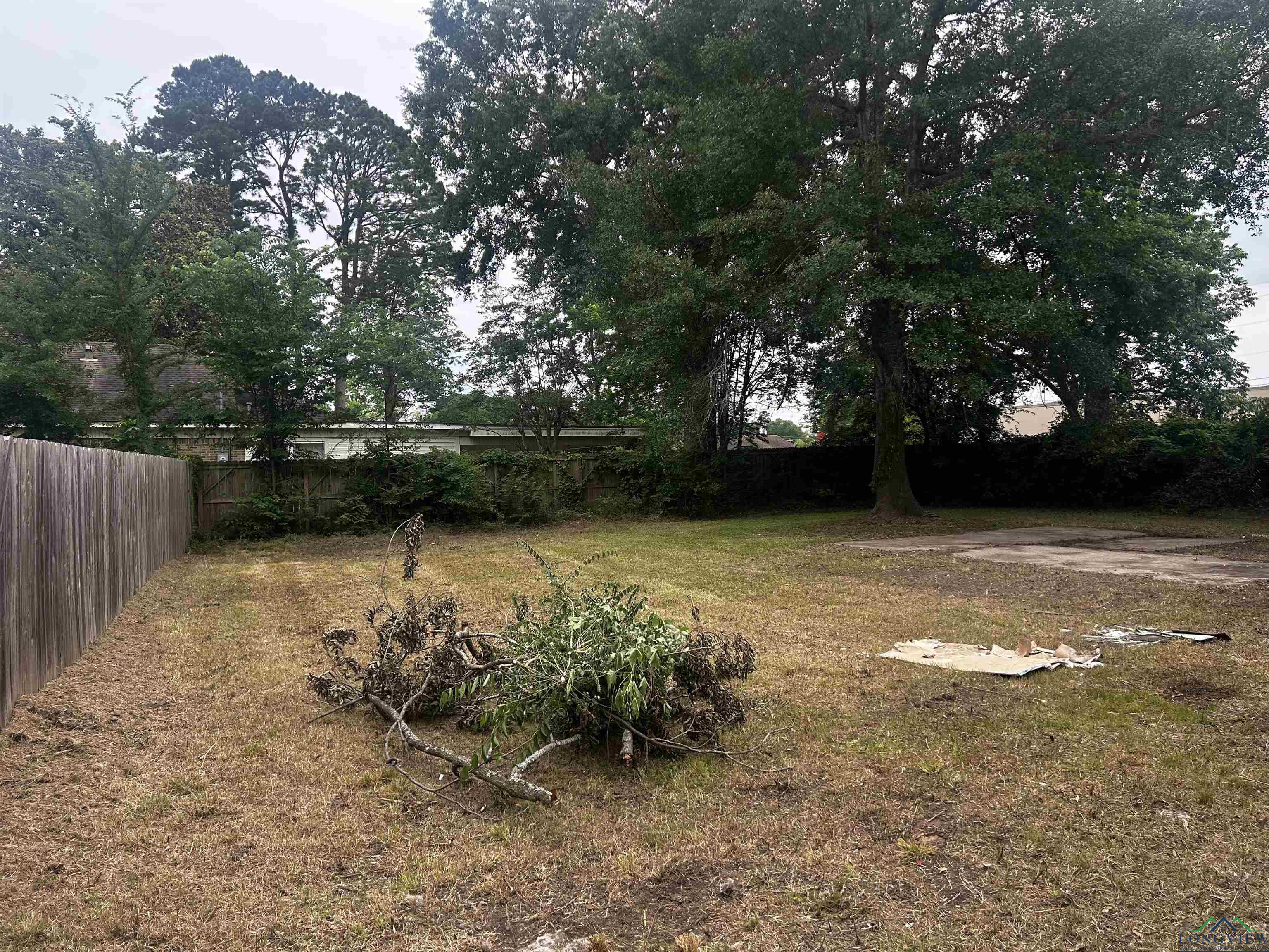 405 W College St, Carthage, Texas image 8