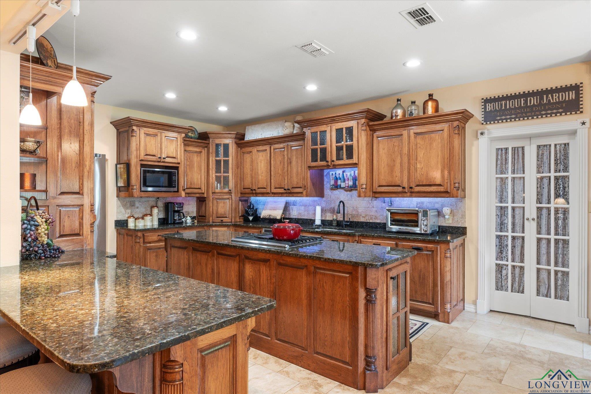 451 Cr 2430, Pittsburg, Texas image 11