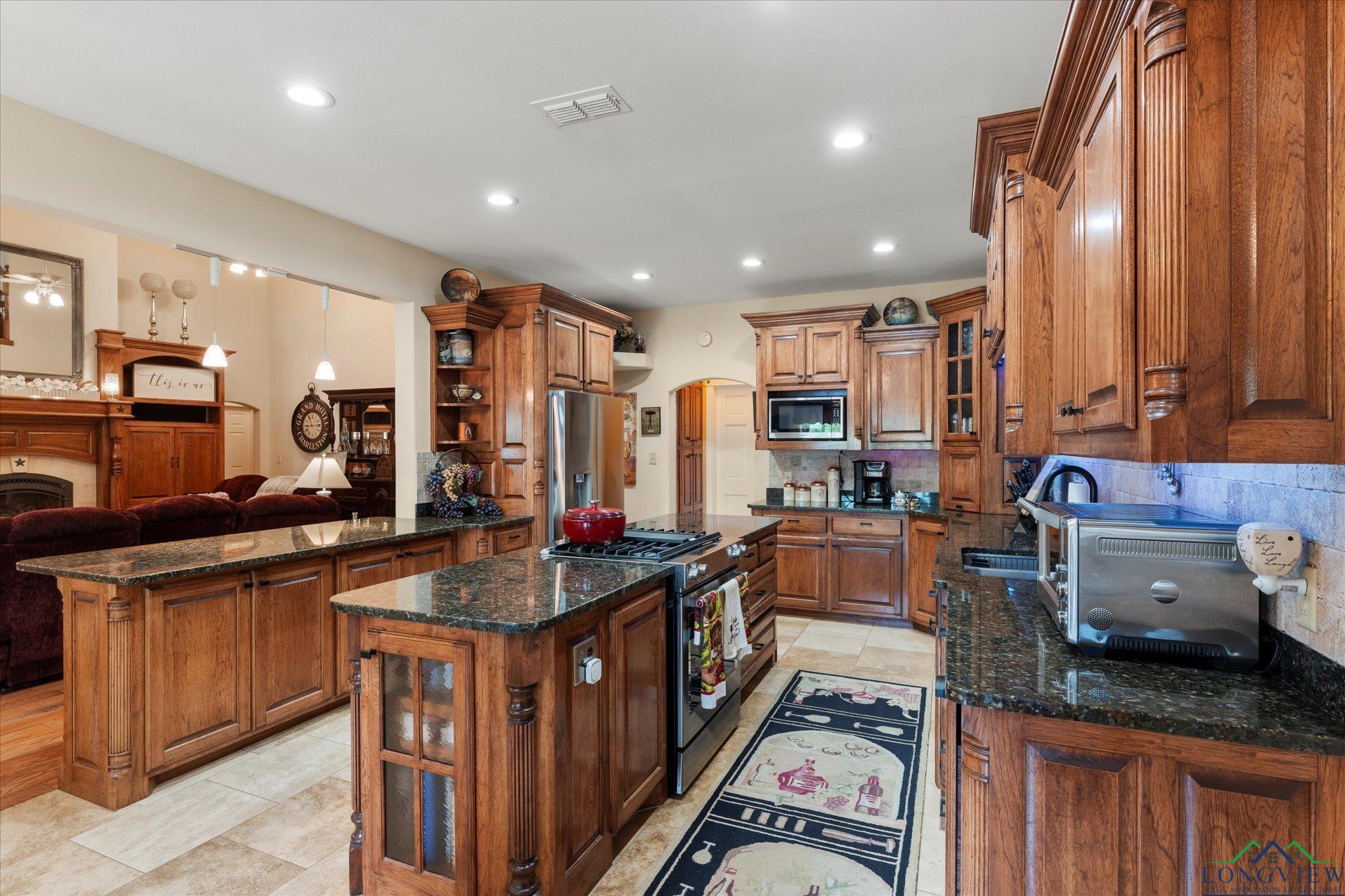 451 Cr 2430, Pittsburg, Texas image 12