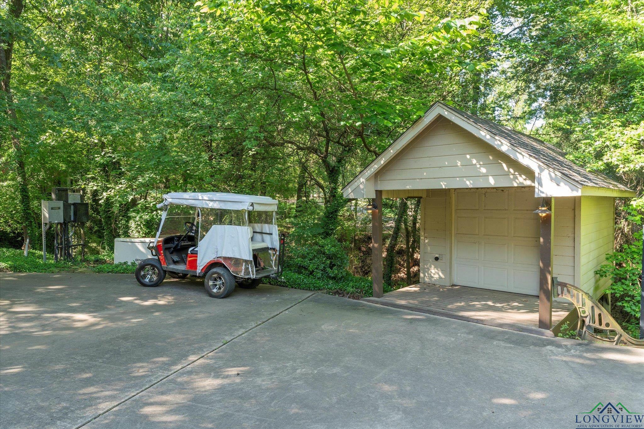 451 Cr 2430, Pittsburg, Texas image 3