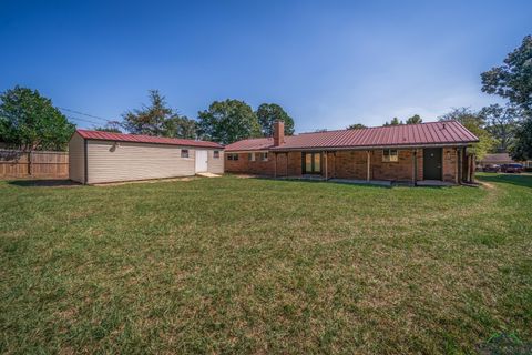 A home in White Oak