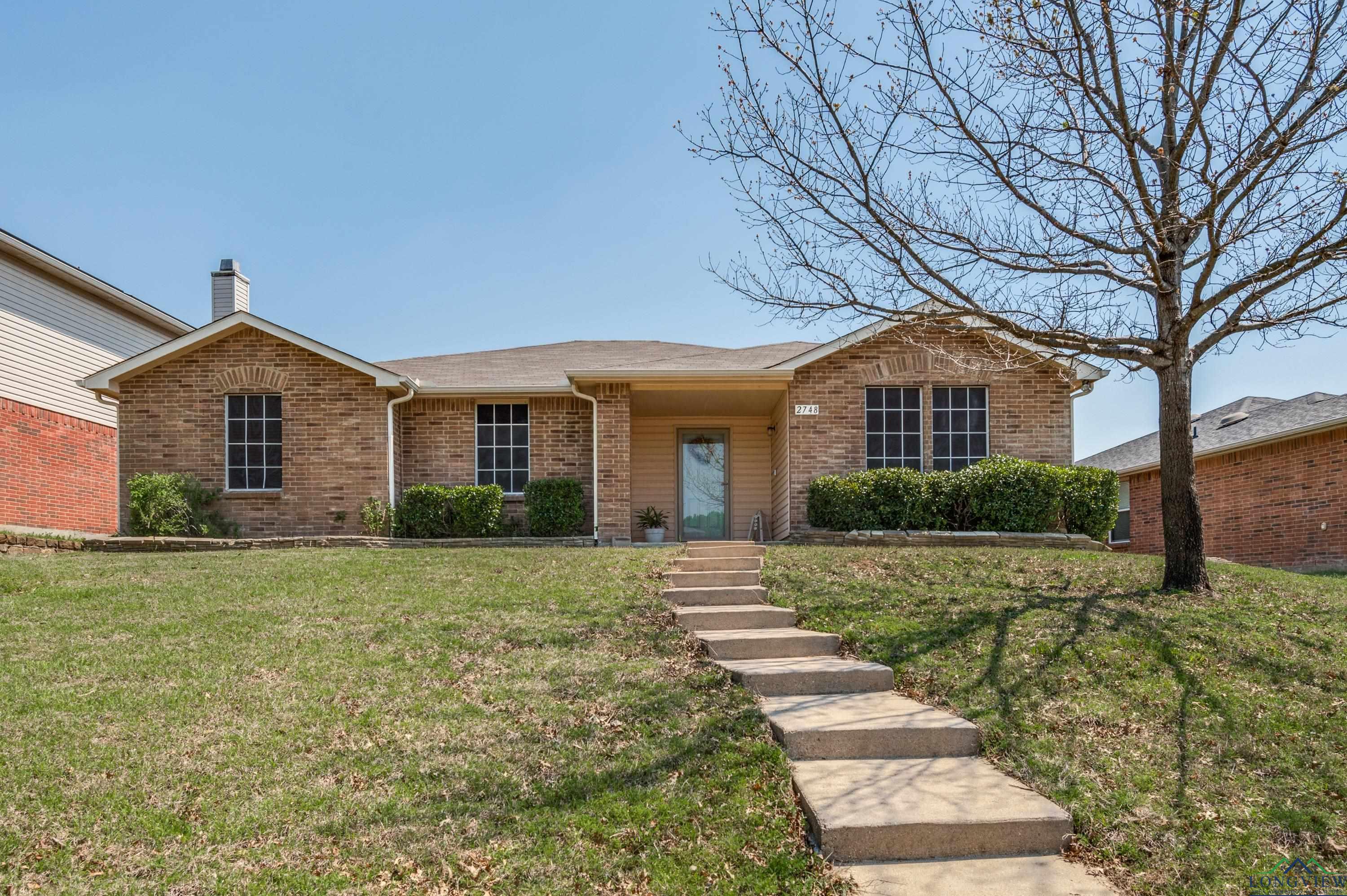 2748 Cameron Way, Mesquite, Texas image 2