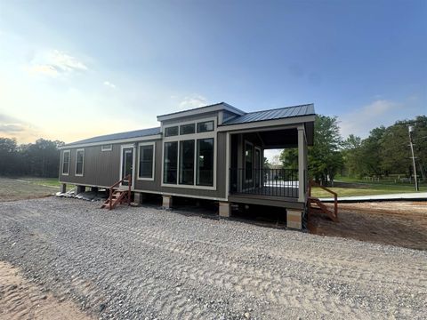 Mobile Home For Sale - 405 Unit C E. Front St<br/> Smith County, Arp, TX 75750