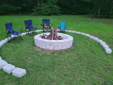 Homes For Sale - 1114 Vance St<br/> Hughes Springs, TX 75656