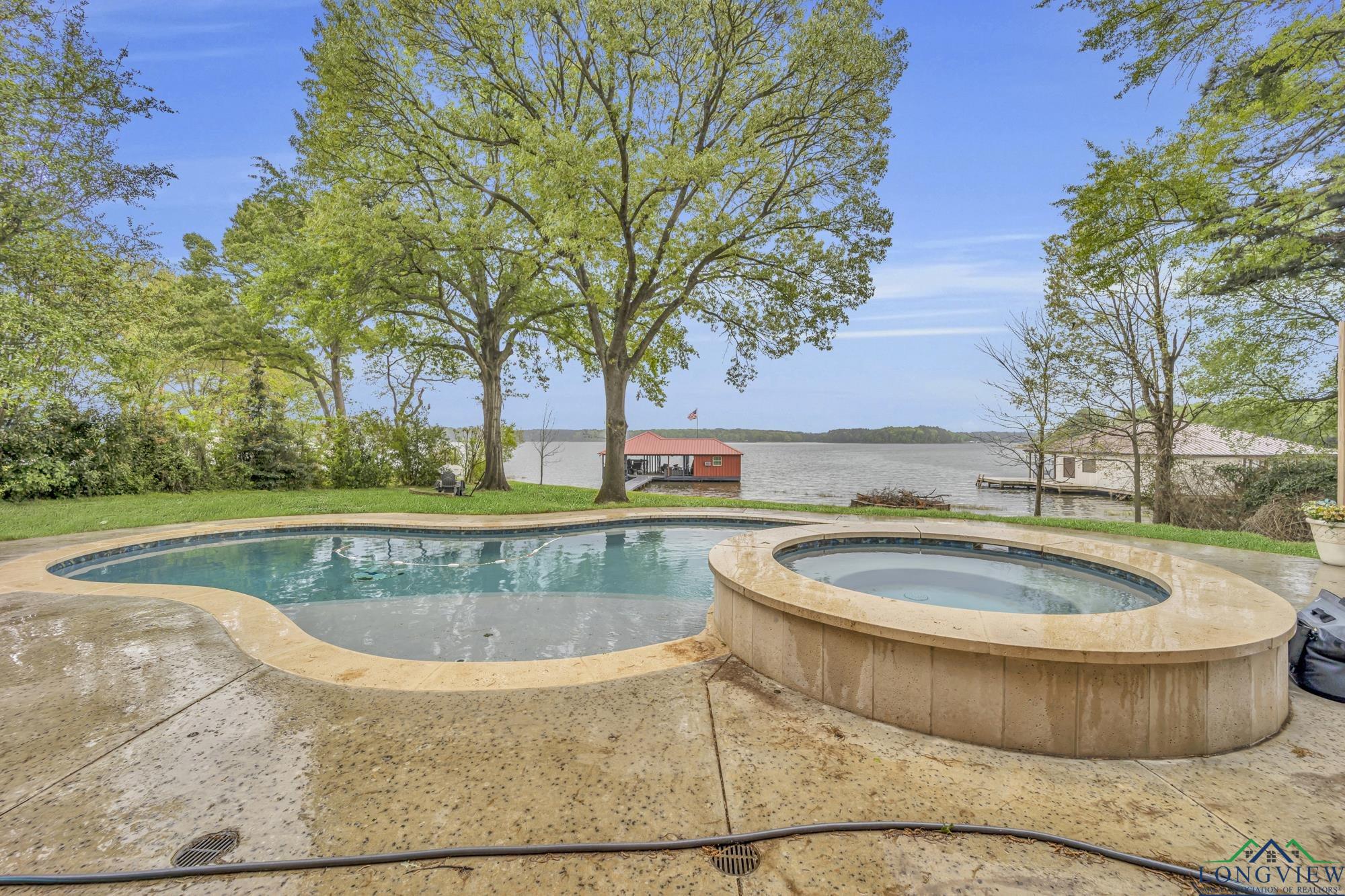 16331 White Oak Cir, Tyler, Texas image 9