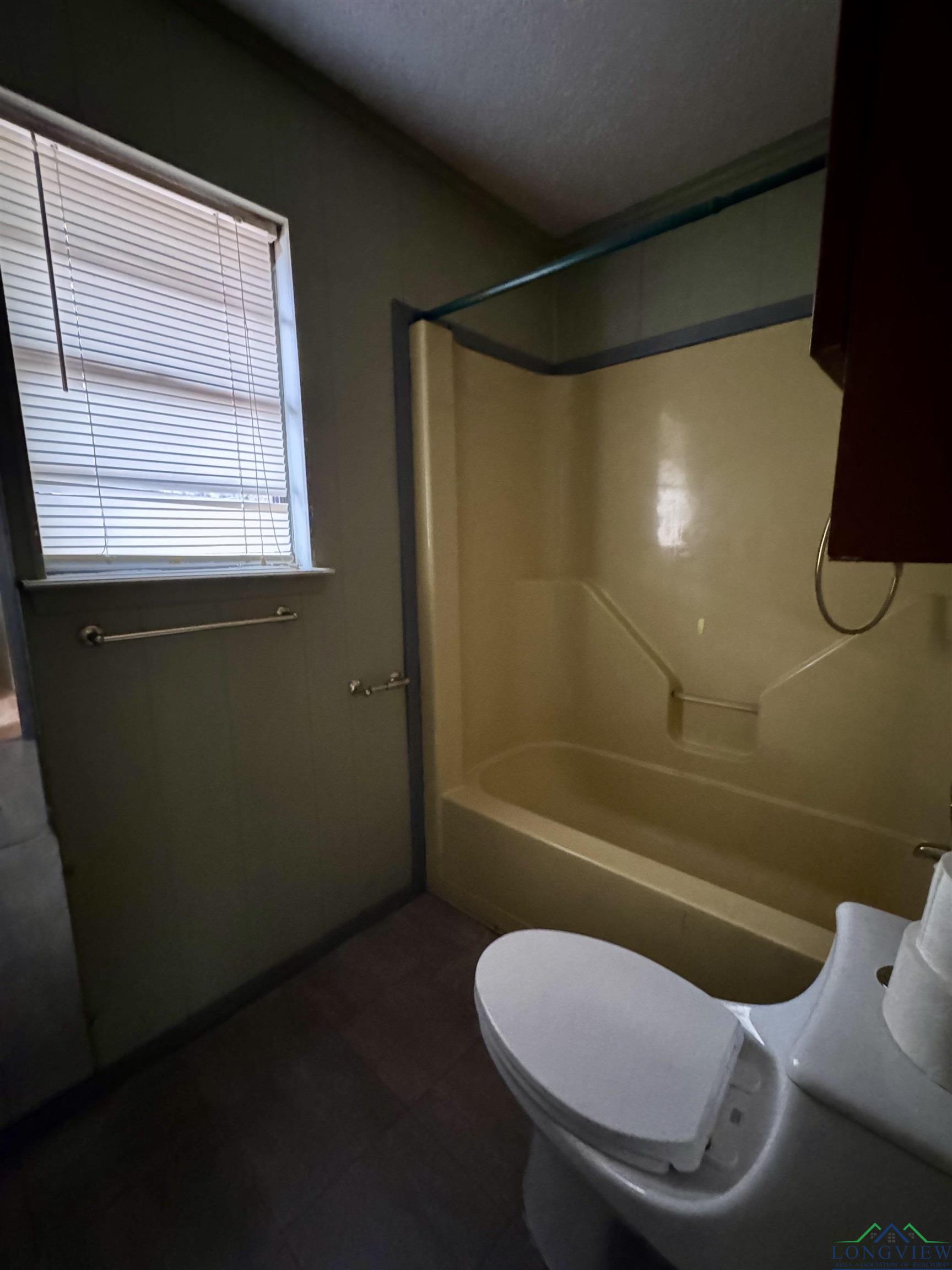 201 Fifth Avenue, Avinger, Texas image 10