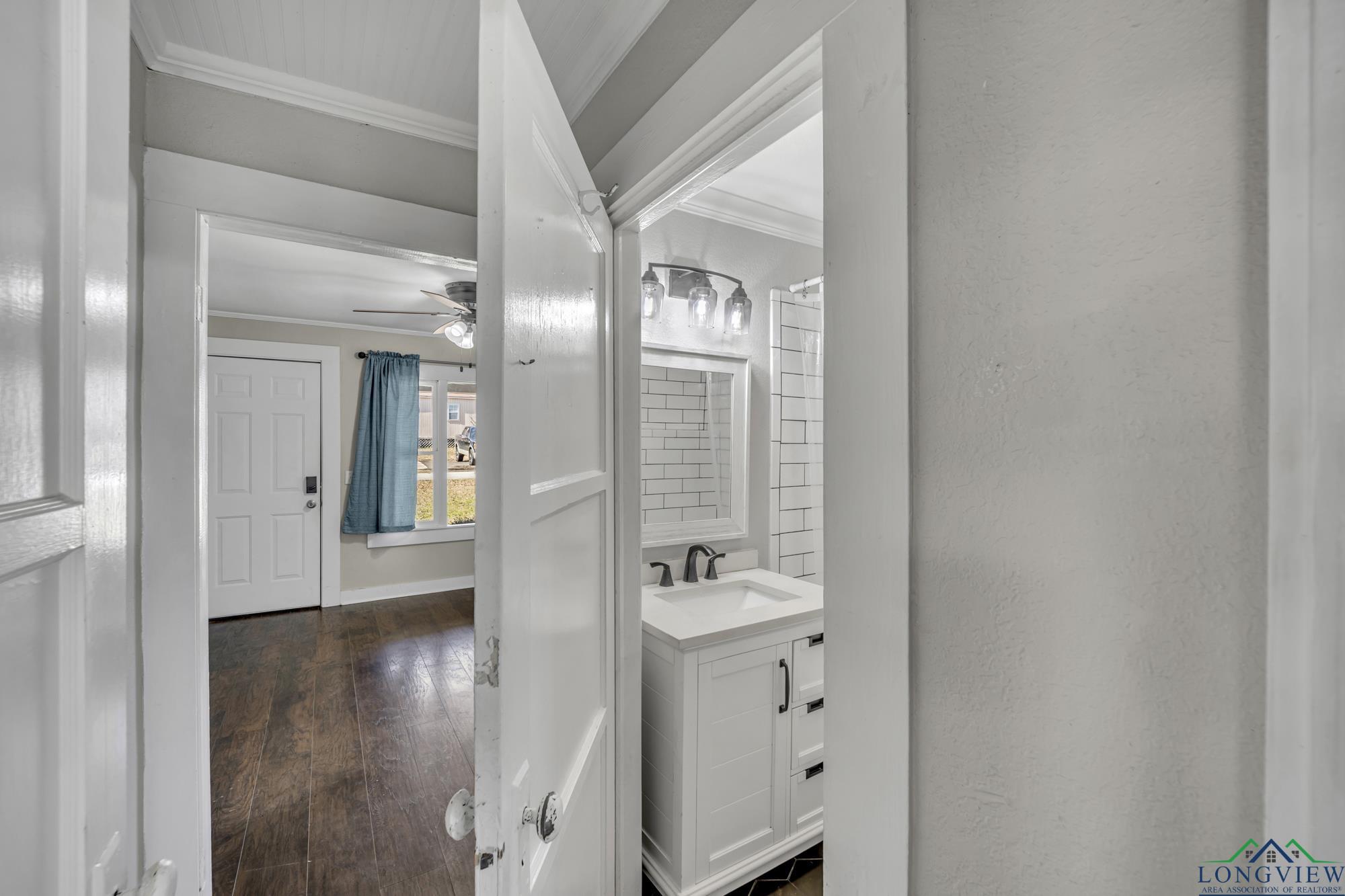 209 N Bounds Street, Carthage, New Mexico image 12