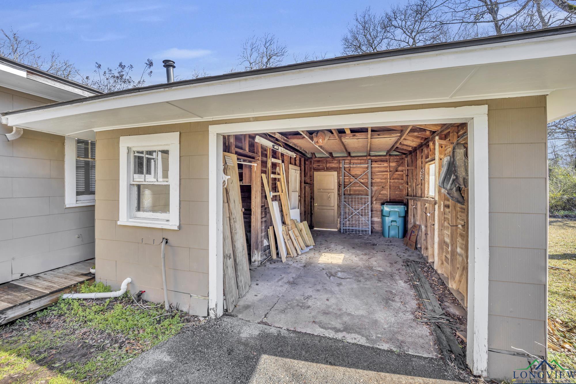 209 N Bounds Street, Carthage, New Mexico image 3