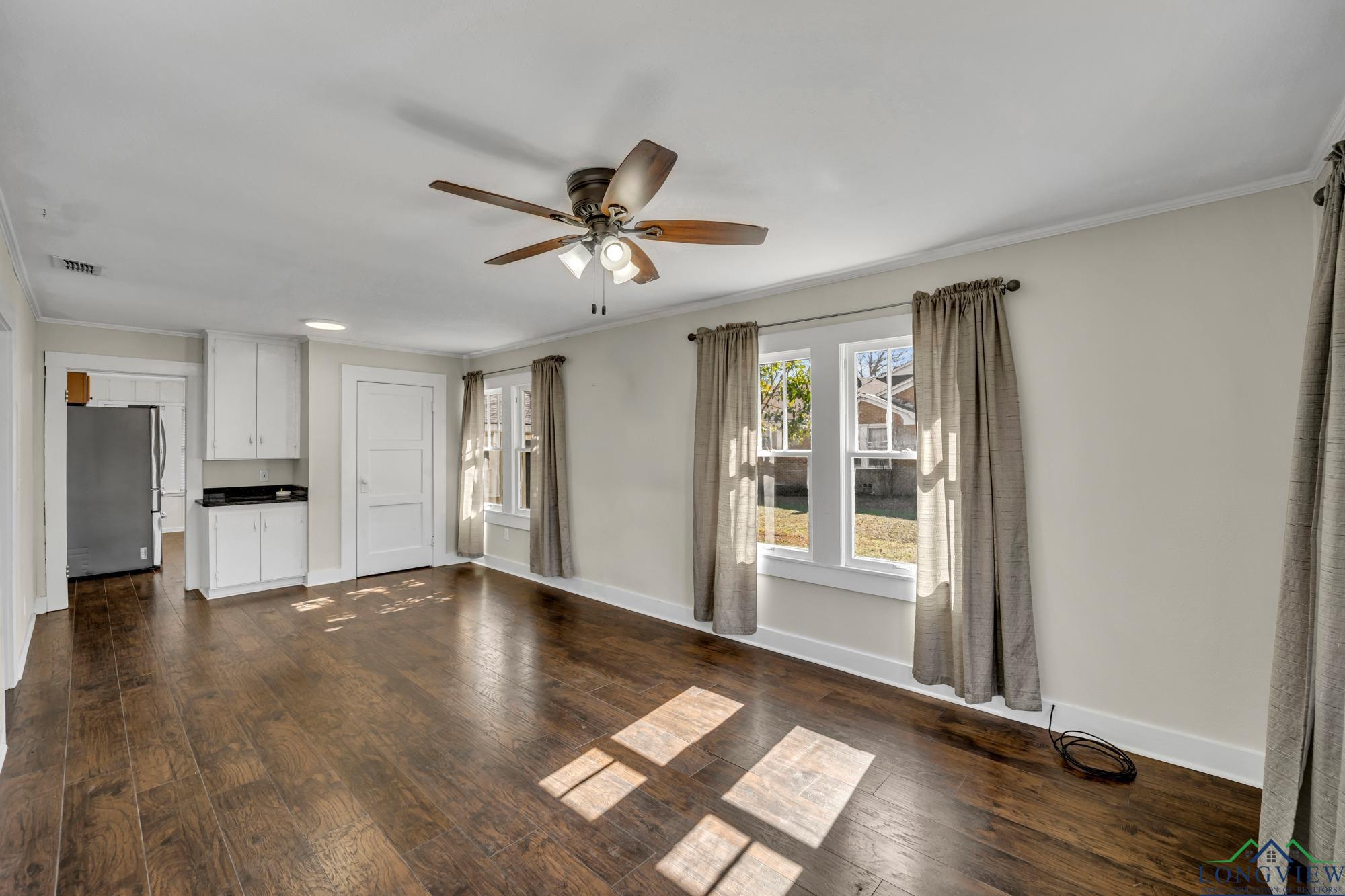209 N Bounds Street, Carthage, New Mexico image 4