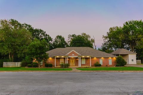 A home in Gilmer