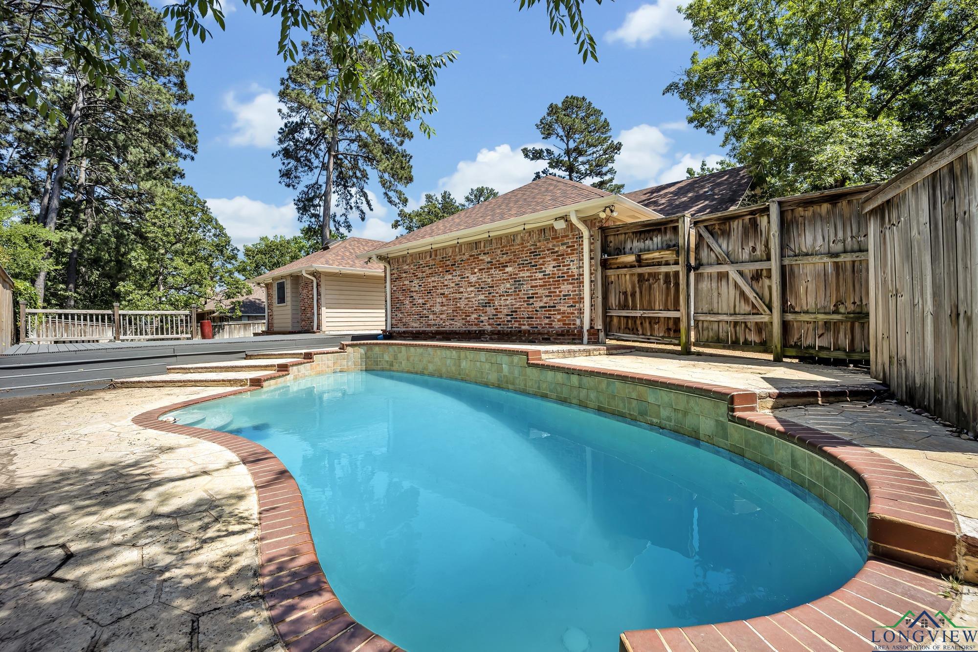 1700 Tall Timber Drive, Tyler, Texas image 33
