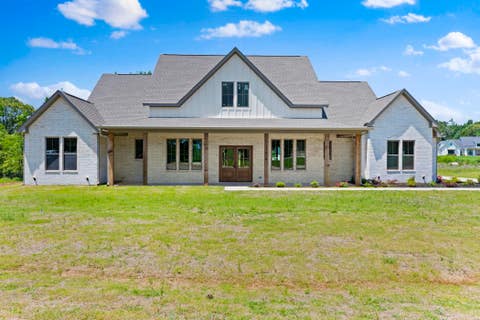Homes For Sale - 13819 Luka Lane<br/> Smith County, Tyler, TX 75704