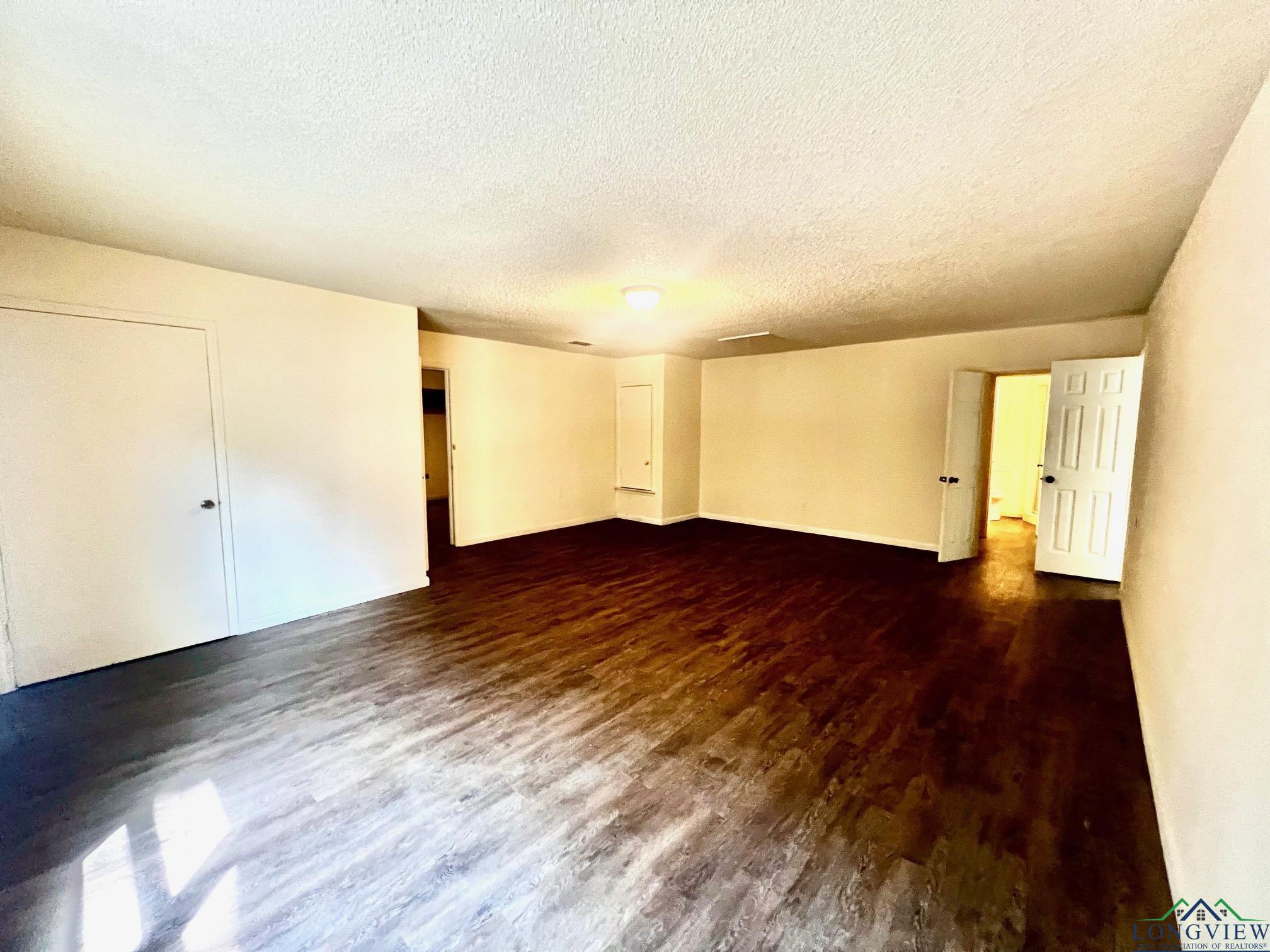 204 Cedarcrest Dr, Marshall, Texas image 4